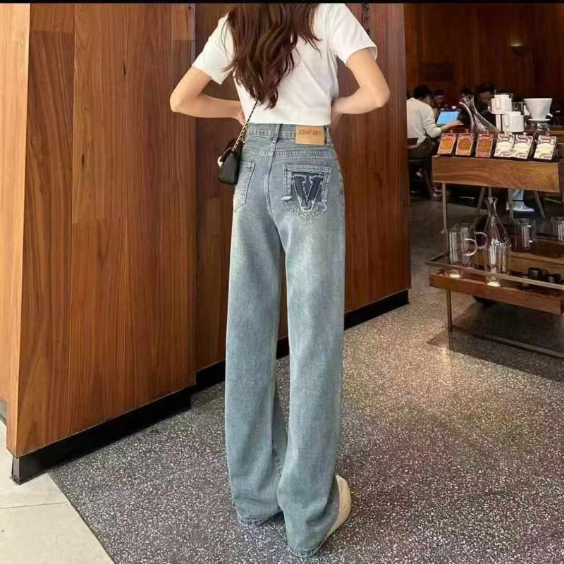 Women's Narrow Wide Leg High Waist Jeans 1390 Pieces - Image 1