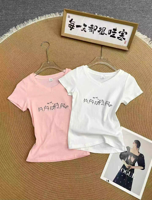 700 Peças de Camisetas Femininas de Manga Curta Estampadas de Algodão Puro - Image 1