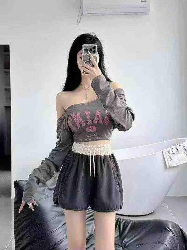 261 Pieces Summer Korean Casual Sexy Hot Girl Shorts Clearance - Image 1