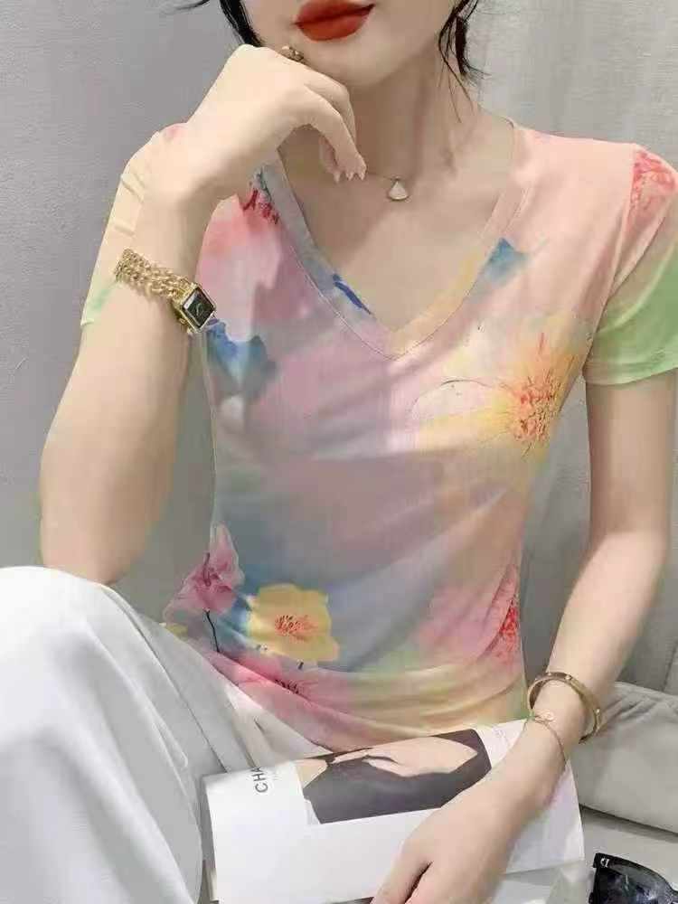 قمصان تي شيرت علوية عصرية متنوعة، 4357 قطعة تصفية مخزون بالجملة بكميات كبيرة - Image 2