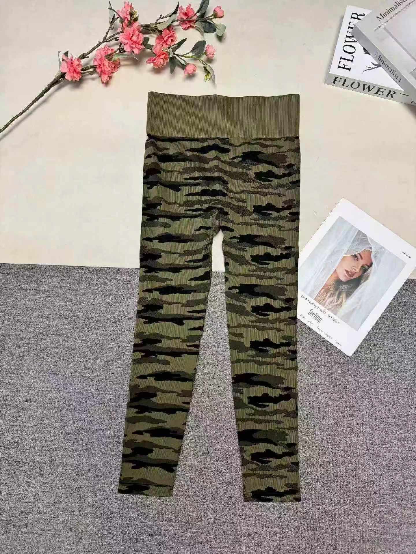 Takriban Vipande 3000 vya Suruali za Yoga za Chapa za Hali ya Juu, za Mitindo, za Kawaida na za Kimichezo, Uuzaji wa Kufuta Hifadhi ya Bidhaa - Image 5