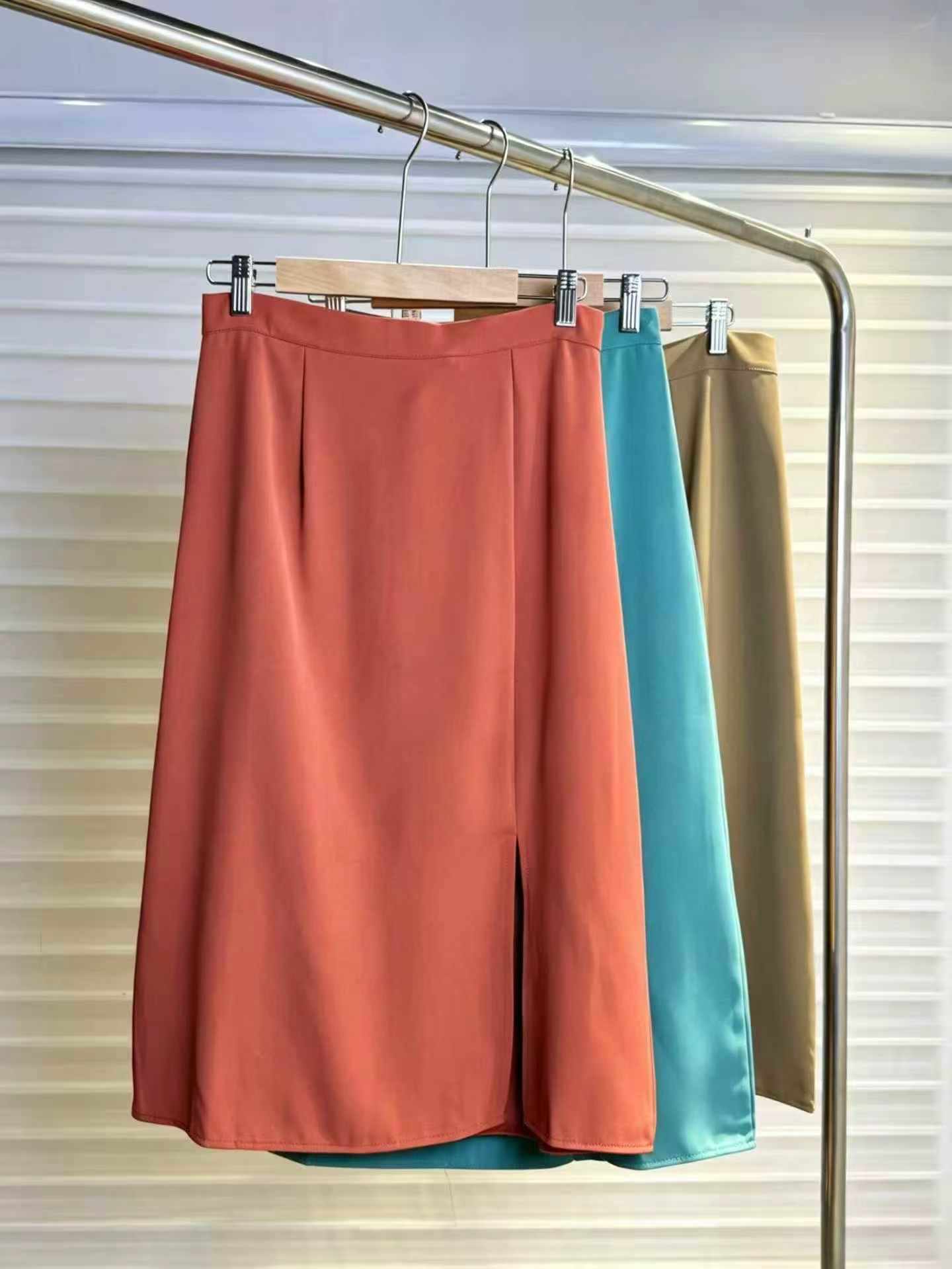 Plus Size High Waist Solid Split Midi A-line Skirts For Women 3500 Pieces - Image 3