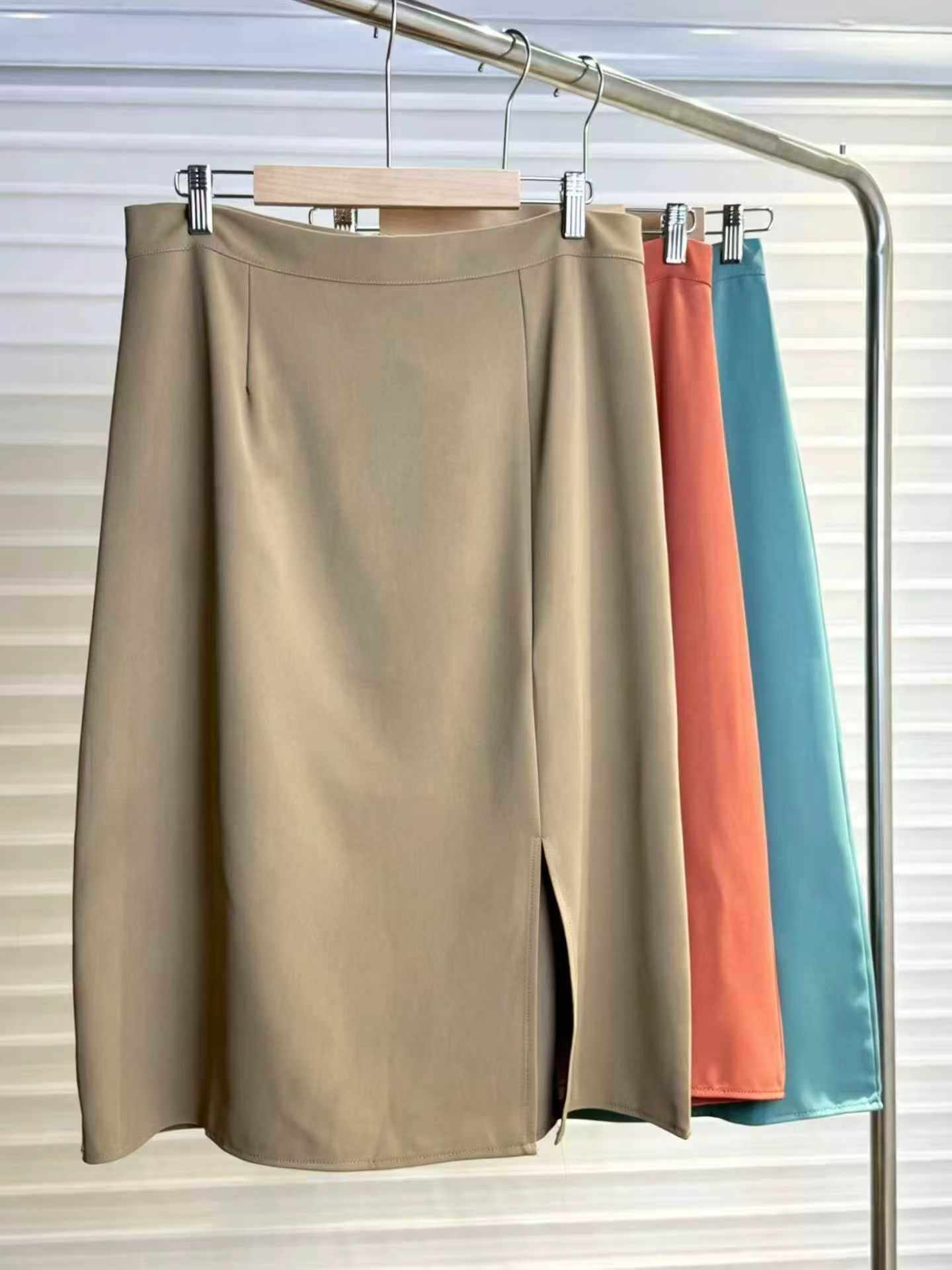 Plus Size High Waist Solid Split Midi A-line Skirts For Women 3500 Pieces - Image 4