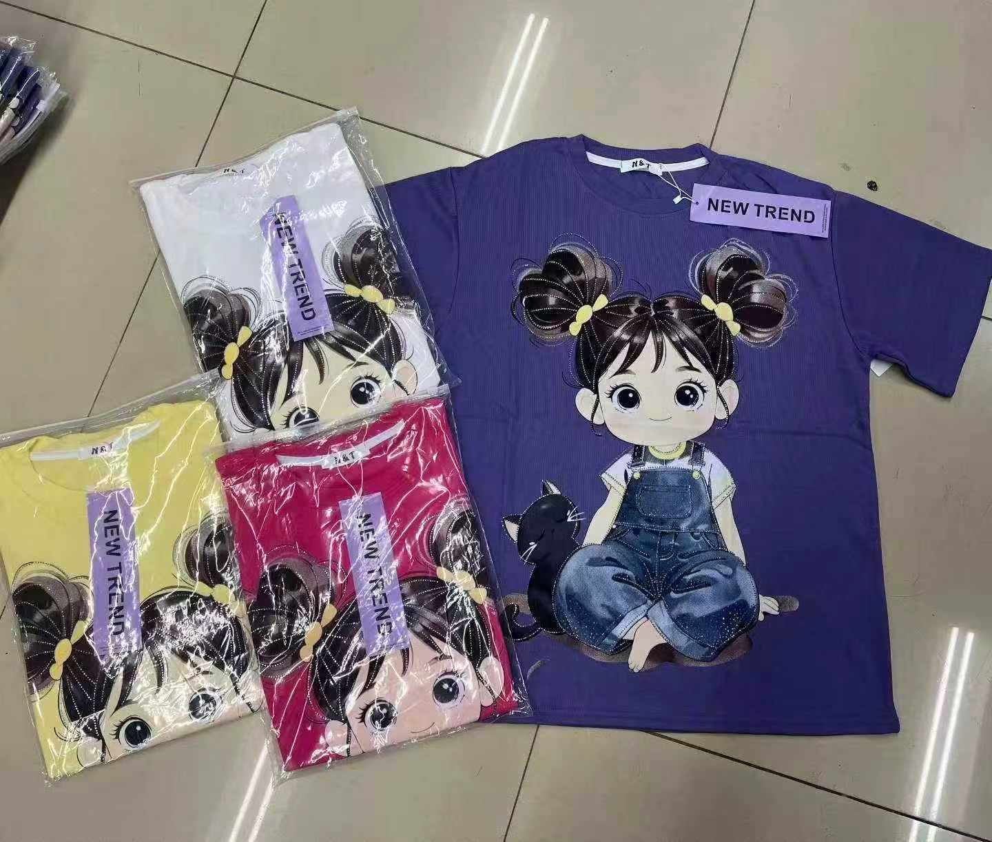 6000件重工水钻卡通印花宽松短袖T恤 - Image 2