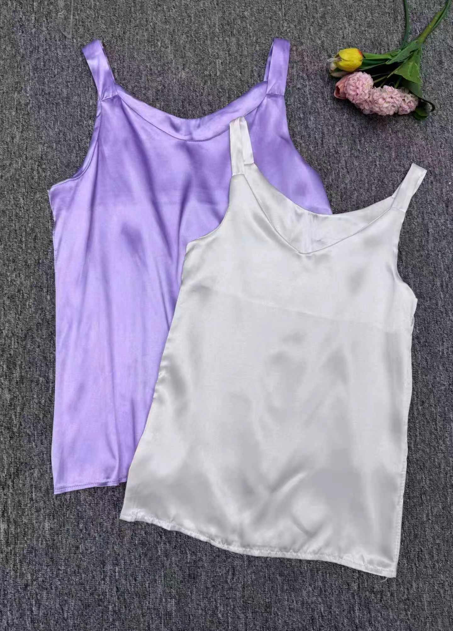 Tank Top Dalaman Leher-V Musim Panas Stok Borong 4000 Keping - Image 5