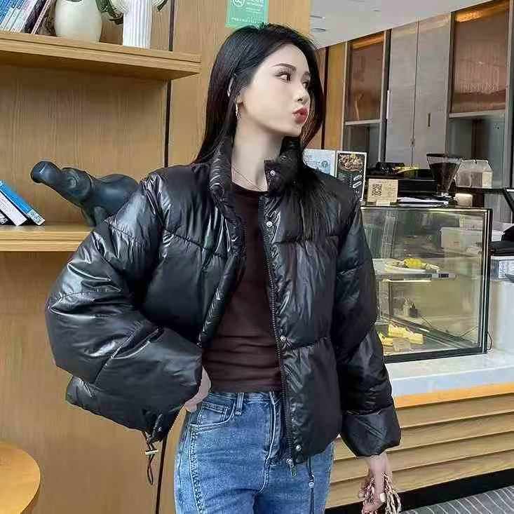9508 قطعة معطف شتوي قصير سميك مبطن منفوش مخصص للنساء ذوات القامة القصيرة - Image 2