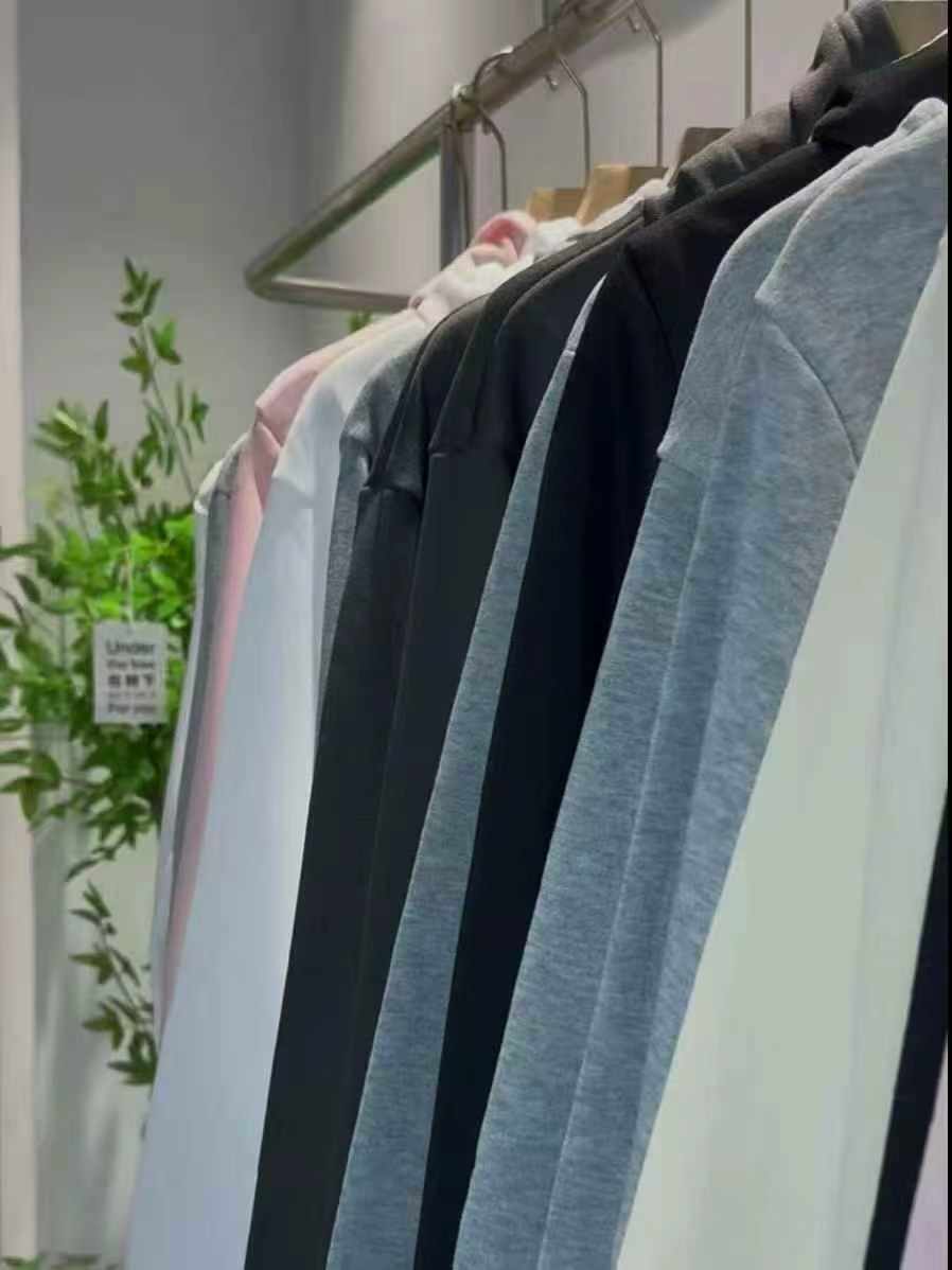 58000 Vipande vya Hoodie za Watoto zilizo na laini ya fleece ndani, Uuzaji wa Kufuta Staki za Bidhaa - Image 9