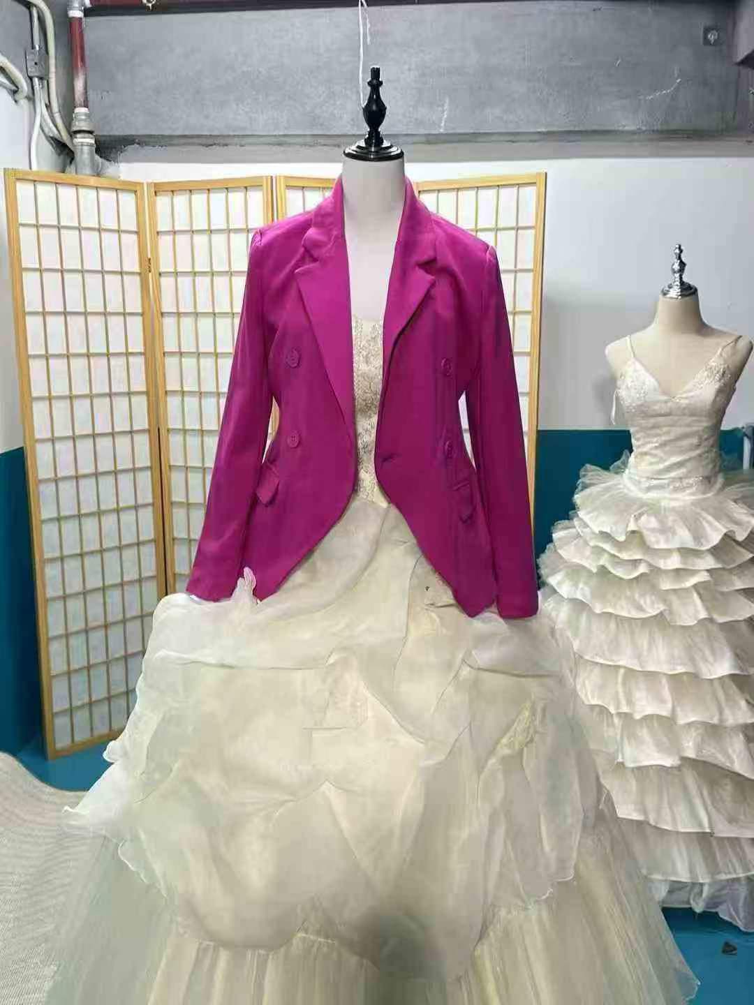 560 Piezas de Abrigos Blazer Magenta - Image 7