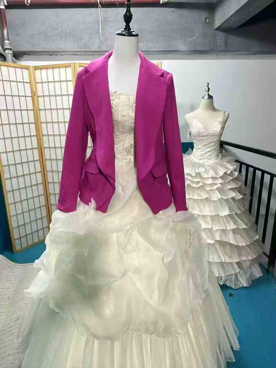 560 Piezas de Abrigos Blazer Magenta - Image 9