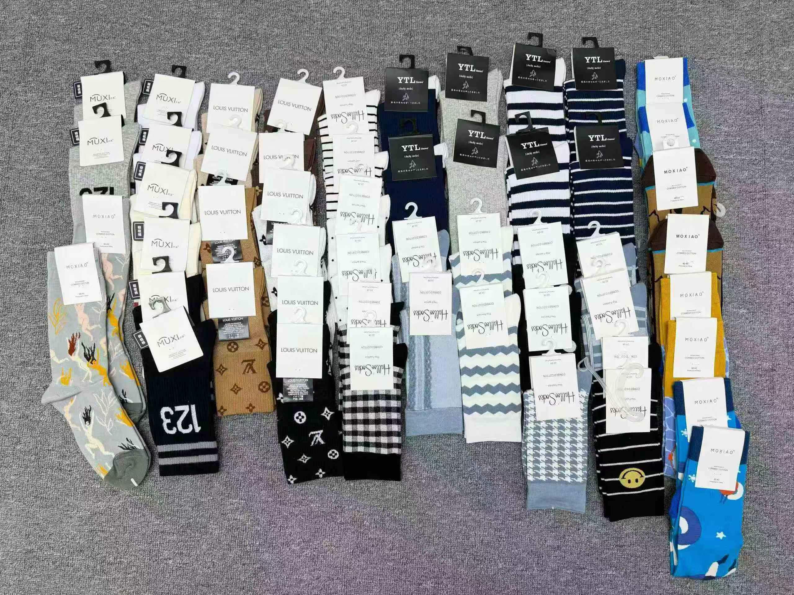Around 3000 Pairs Men & Women Combed Cotton Long Socks - Image 5