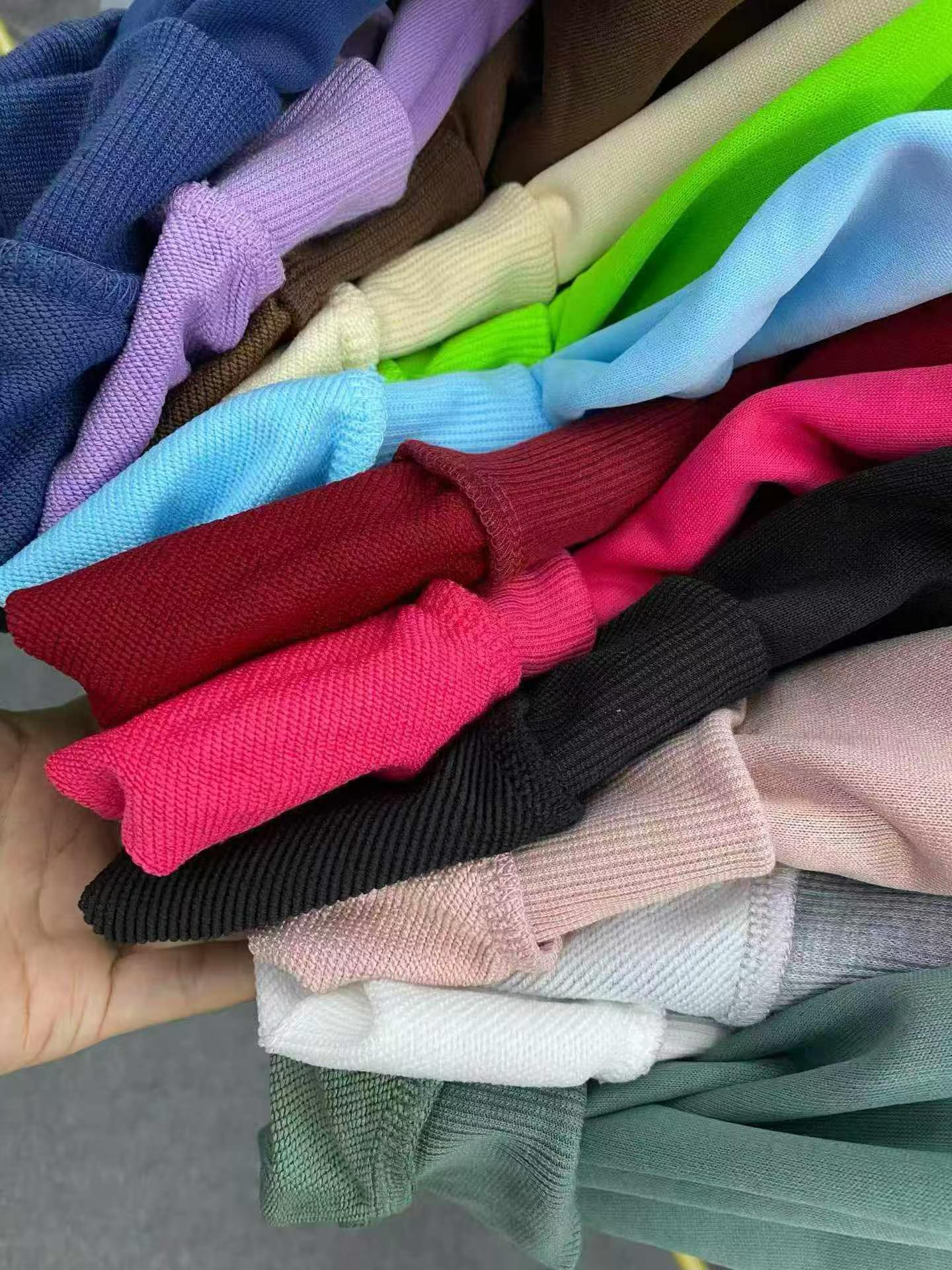 10400 Pieces Wholesale Oversized Sweatshirts - Image 8