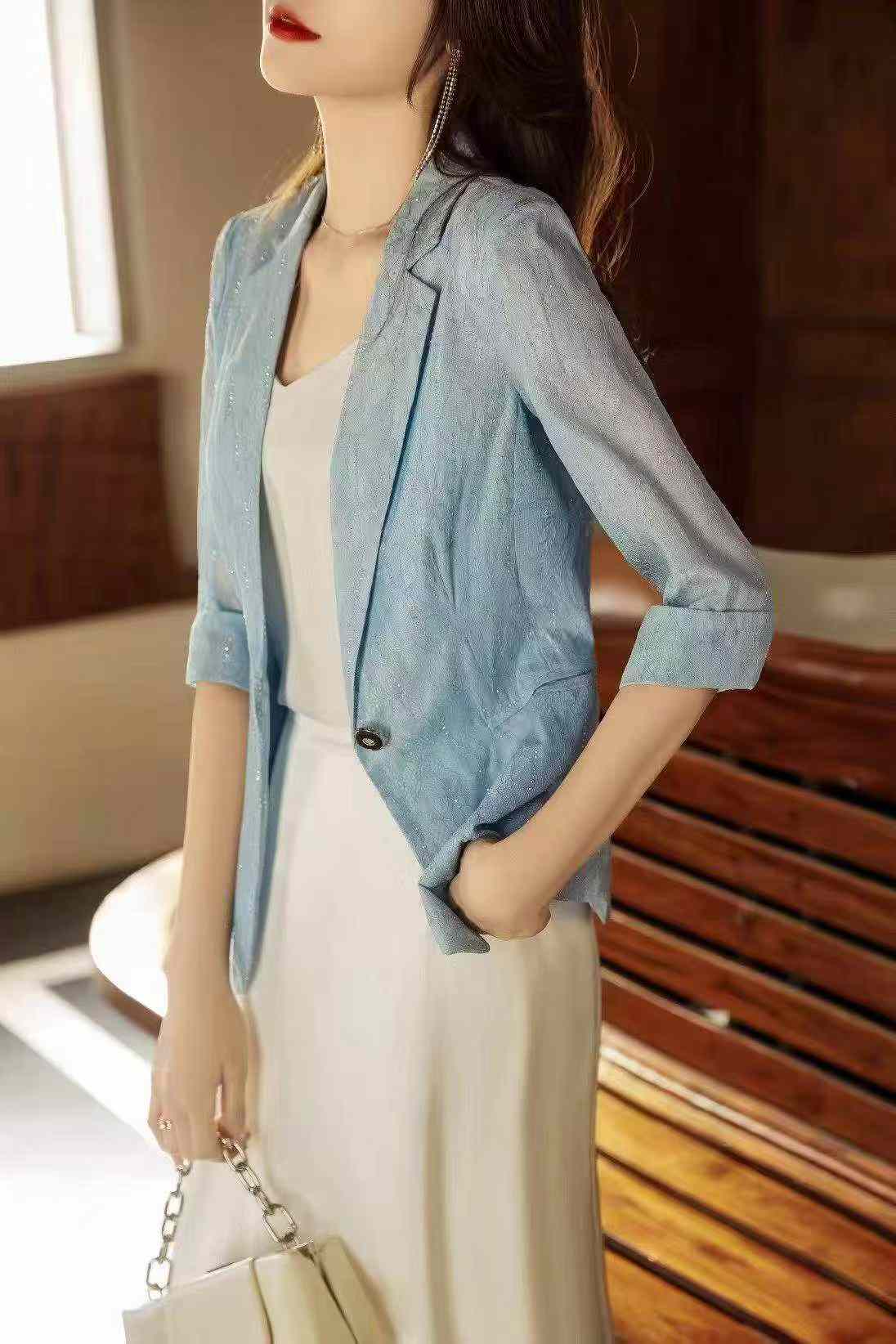 High Quality Women's Mid-sleeve Blazer, 3 Colors, S-4XL, 340 Pieces - Image 3