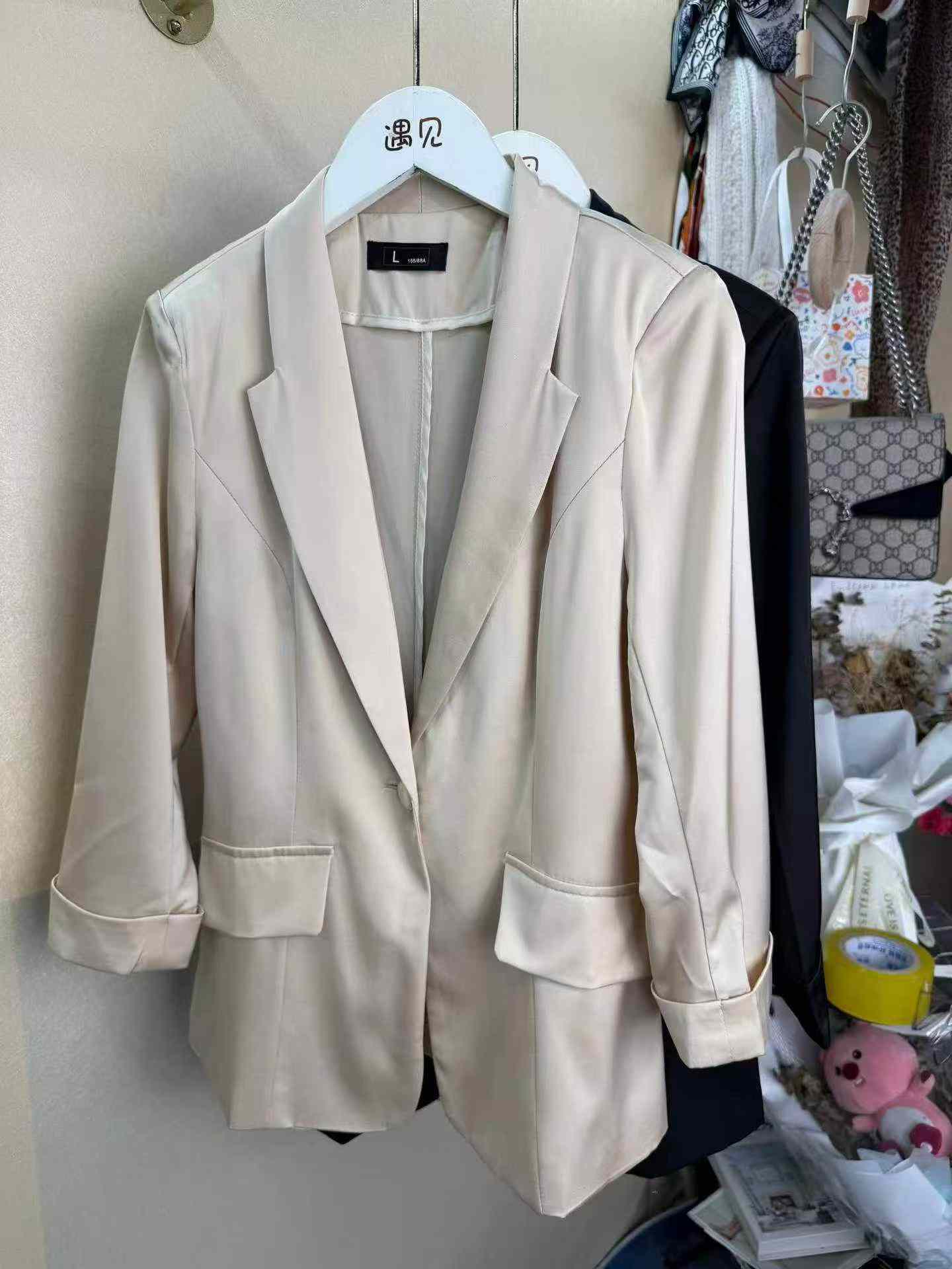 High Quality Women's Mid-sleeve Blazer, 2 Colors, S-4XL, 340 Pieces, Factory Original Packaging - Image 4
