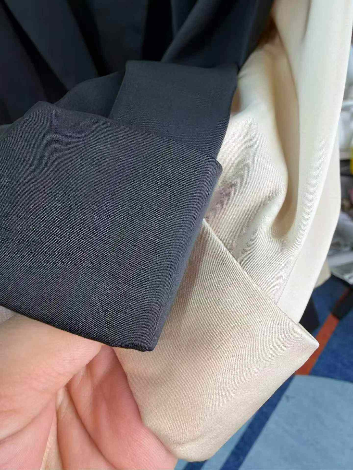 High Quality Women's Mid-sleeve Blazer, 2 Colors, S-4XL, 340 Pieces, Factory Original Packaging - Image 8