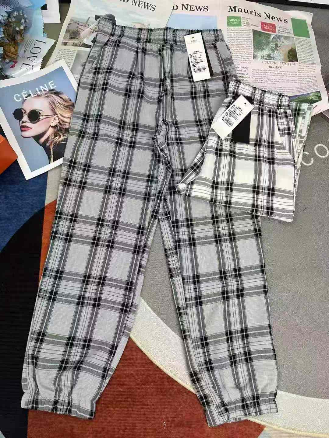 430 PCS Petite Black White Plaid Harem Carrot Pants - Image 3