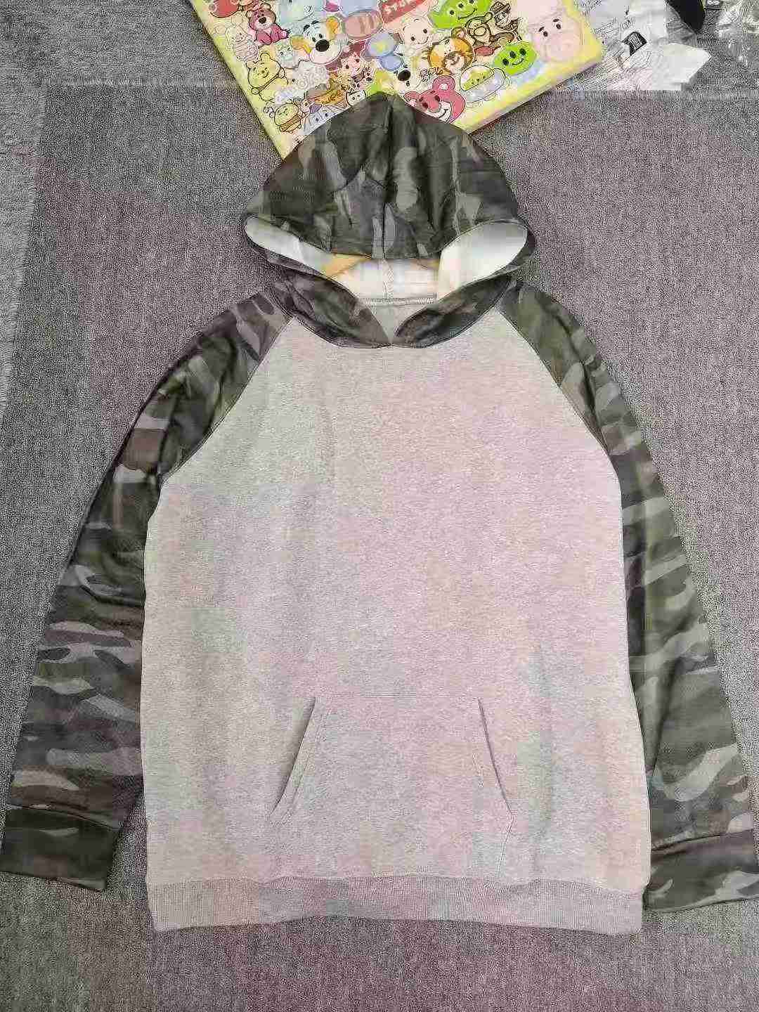 130 Pcs Unisex Autumn Winter Hooded Sweatshirts - Image 7