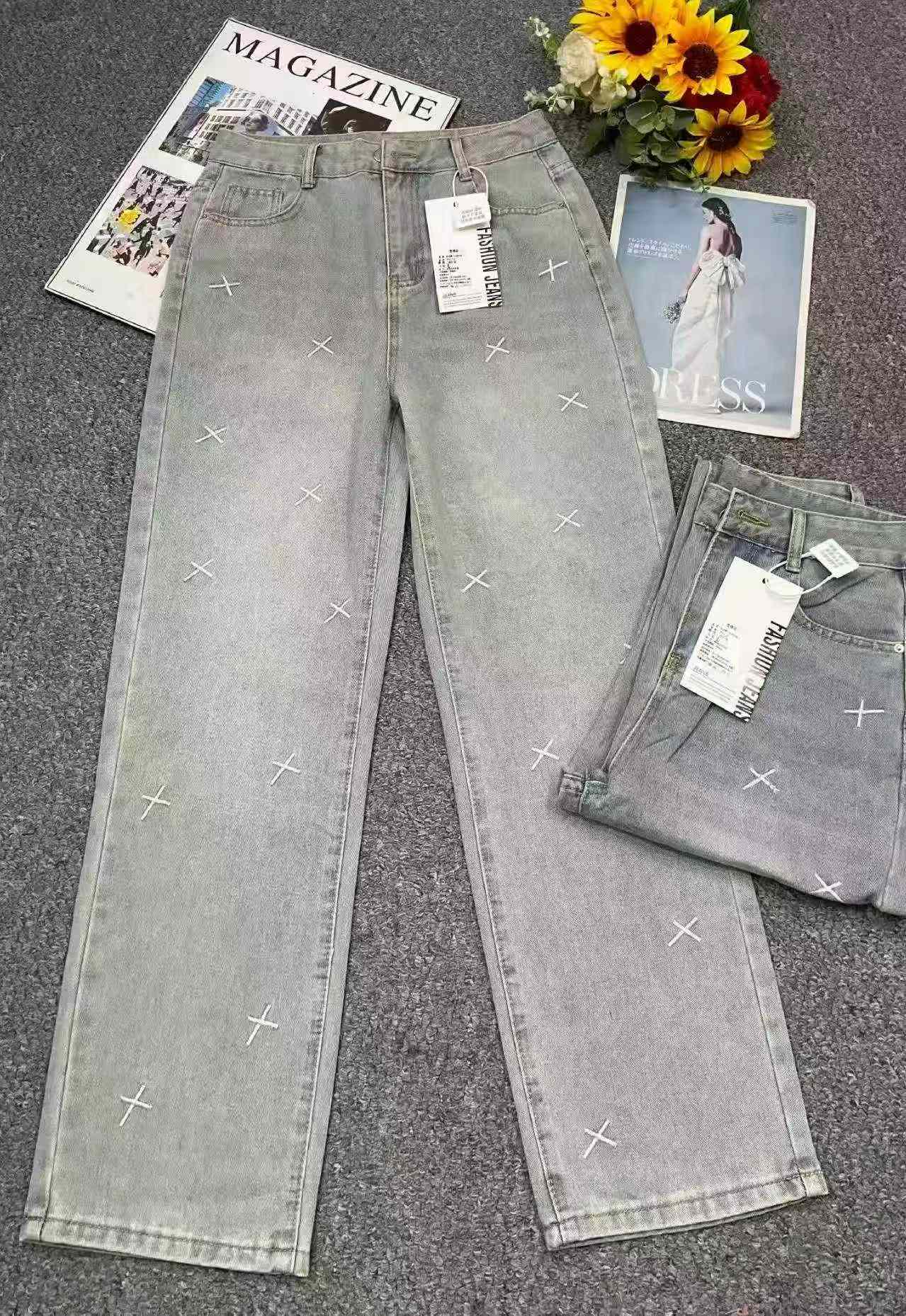 Embroidered Straight Wide Leg Jeans, About 124 Pieces - Image 2