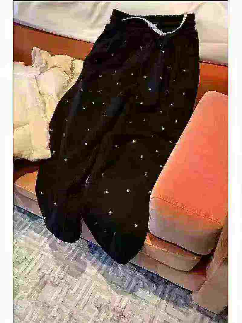 Pantalones de sudadera de estilo coreano con abundante pedrería, forro de felpa y puños ajustados, 580 piezas - Image 5