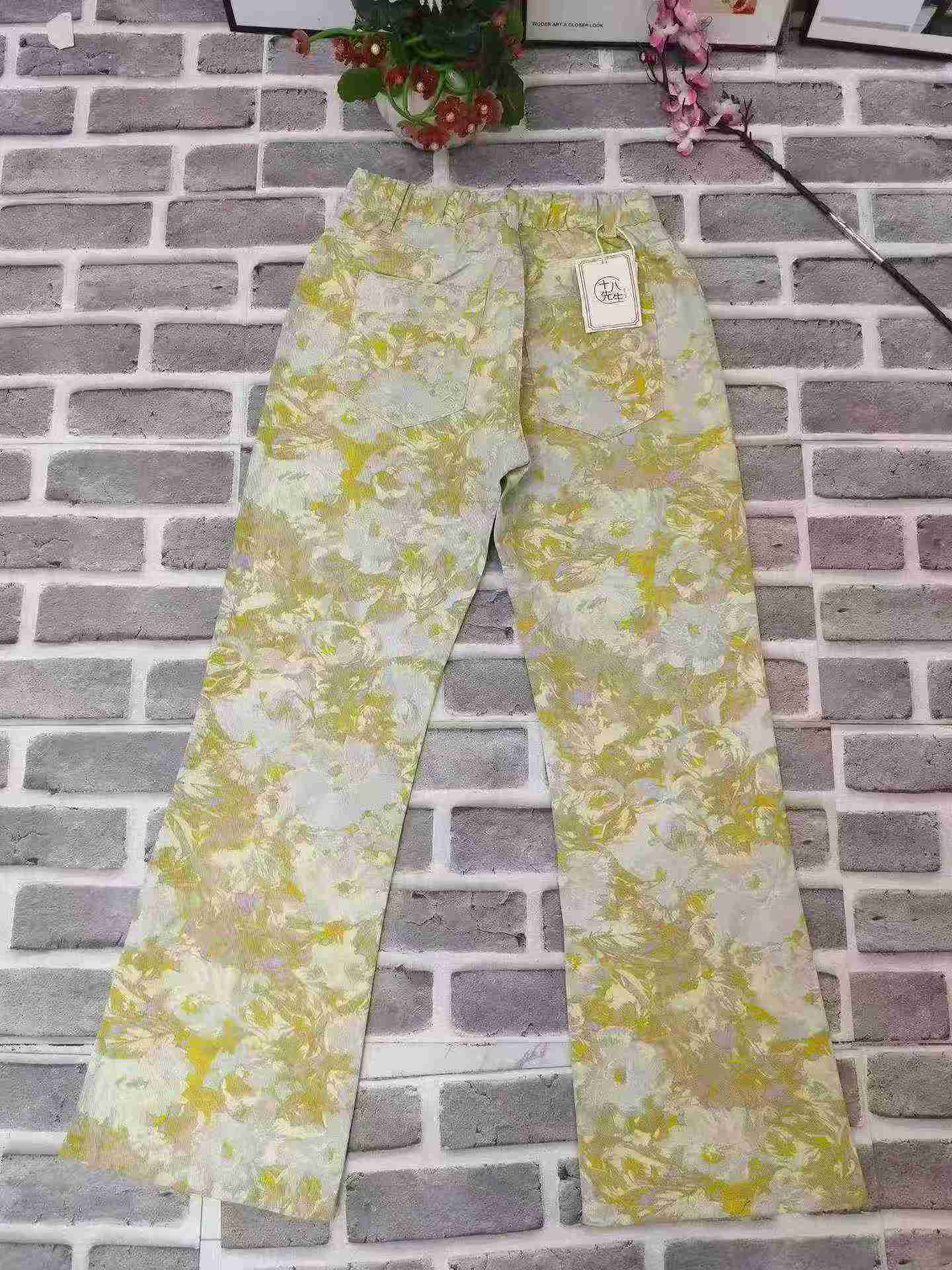 Unisex Yellow Tie Dye Printed High Waist Wide Leg Jeans, About 256 Pcs, Size L-3XL - Image 6