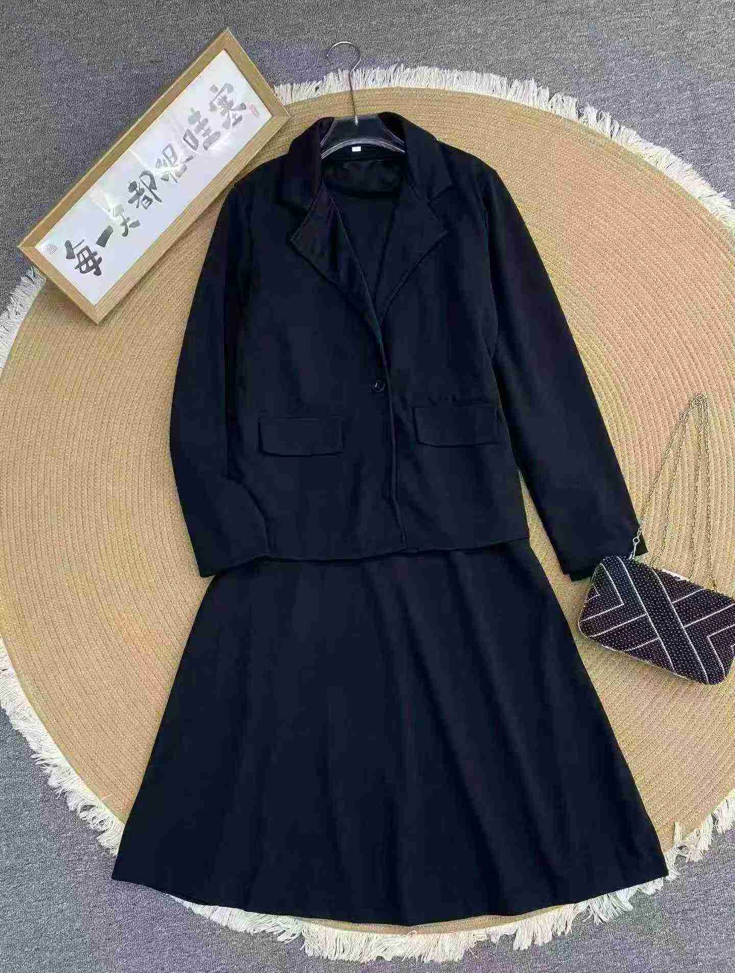 659 Sets French Style Blazer Dress Two-piece Set - Image 4