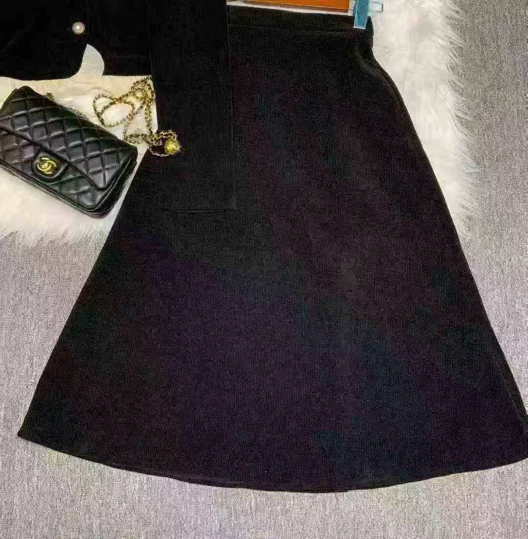 400 Pcs Corduroy Half Skirts, Mostly Fishtail, Sizes XXS-3XL - Image 4