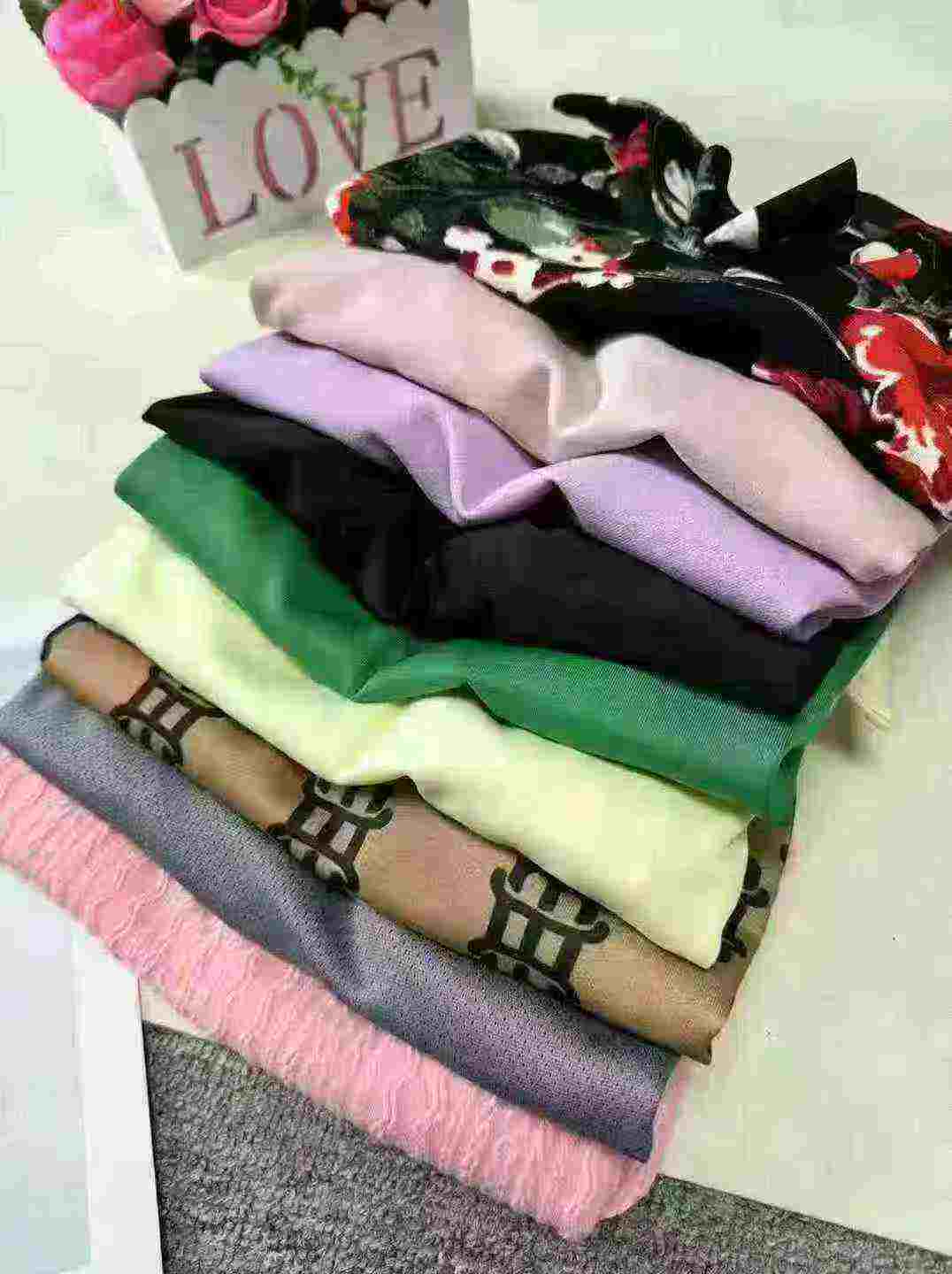 2000 Buah Lot Borong Campuran Kecil Kaos T Lengan Pendek Cropped Kerah Polo Seksi Fashion Wanita - Image 9