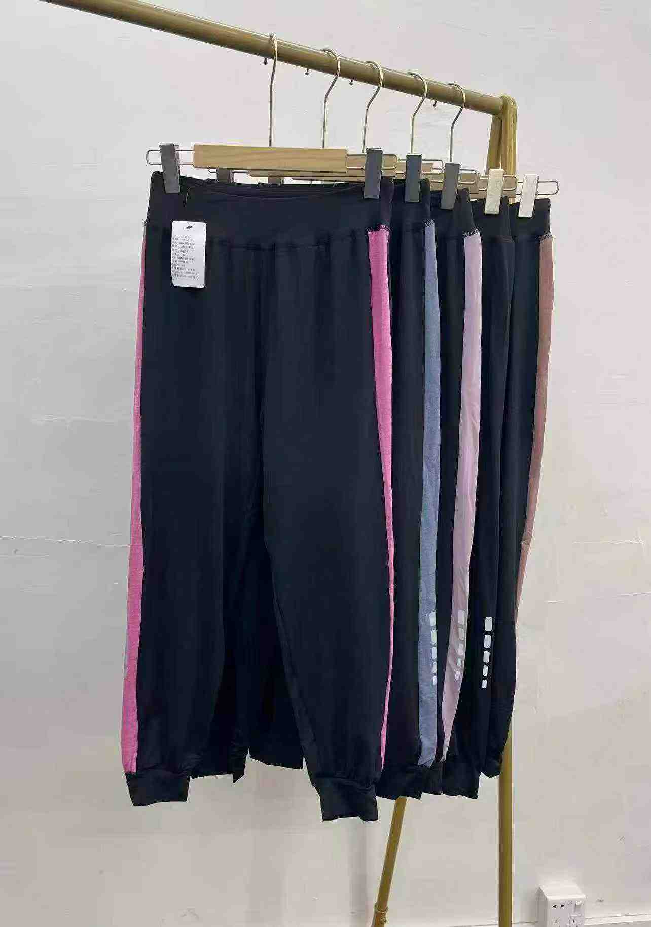 756 Pièces Leggings de Yoga à Blocs de Couleurs Respirants à Séchage Rapide - Image 2