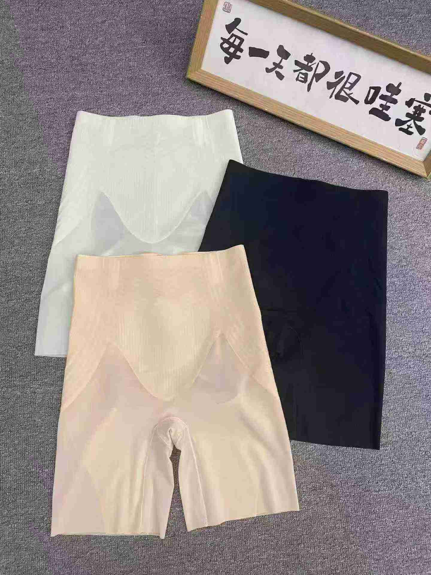 Legging Penyejuk Kawalan Perut Tanpa Jahitan Nilon 420 Keping - Image 2