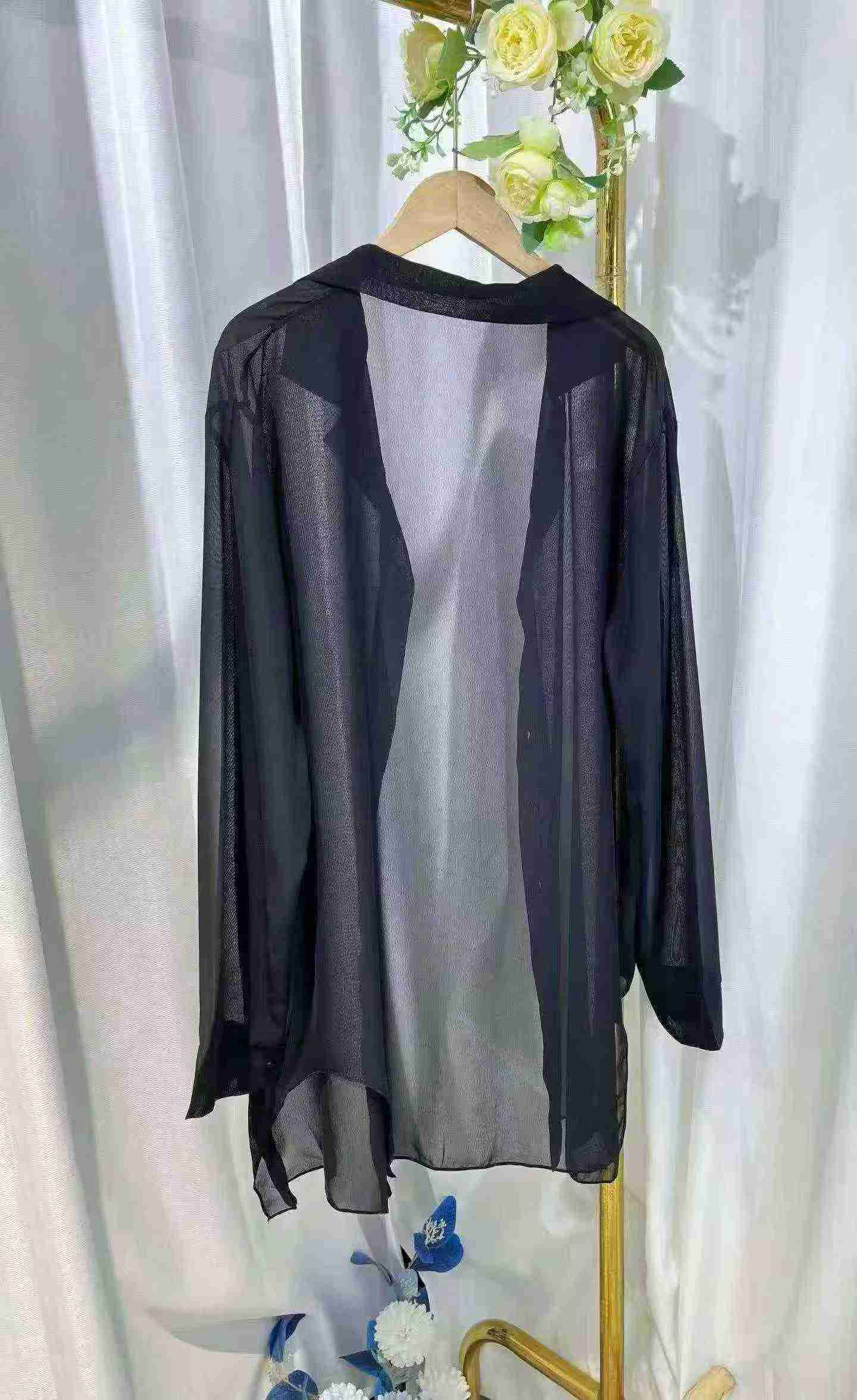 Pakaian Perlindungan Matahari Wanita Saiz Besar, 2 Warna, Kira-kira 3700 Keping - Image 7