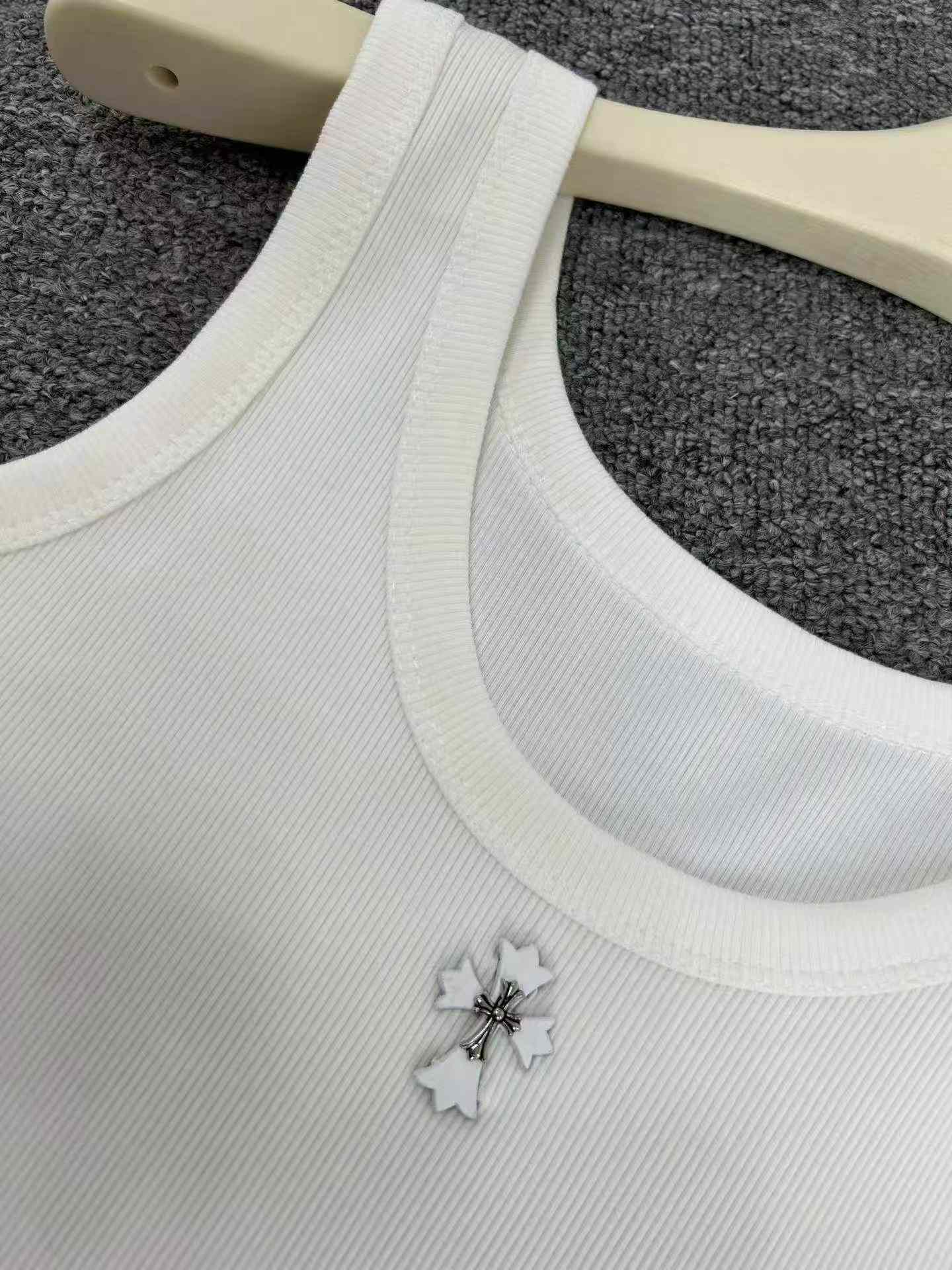 Nuevo top camiseta de tirantes sin espalda para mujer de estilo americano de verano, 380 piezas - Image 7