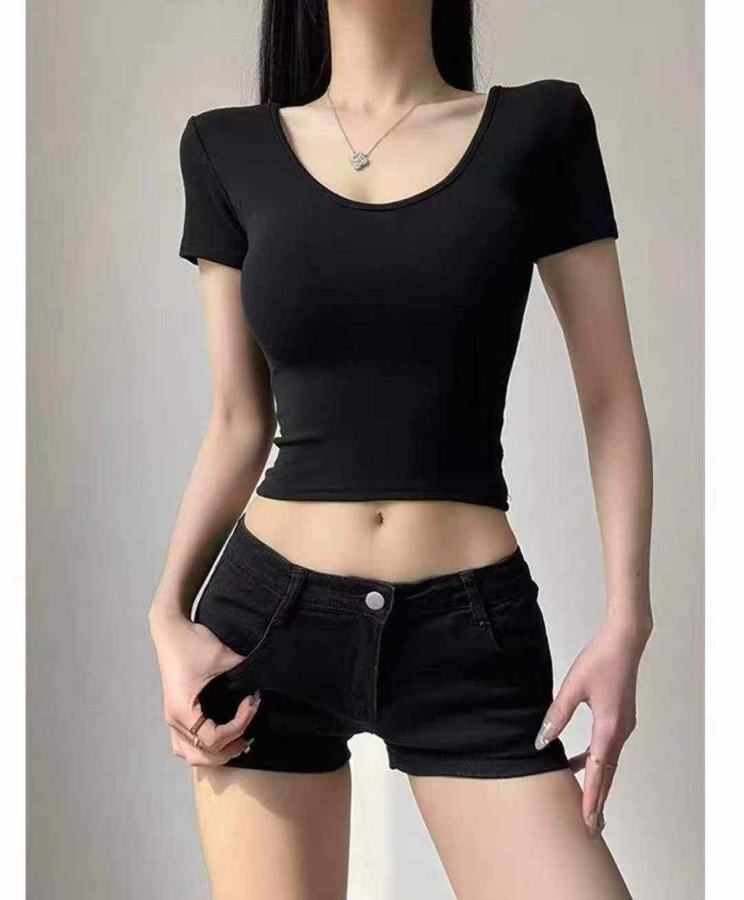 T-shirt Lengan Pendek Sutera Ais Leher V Seksi Gaya Hong Kong Musim Panas Baharu, Jualan Borong 1092 Buah - Image 4