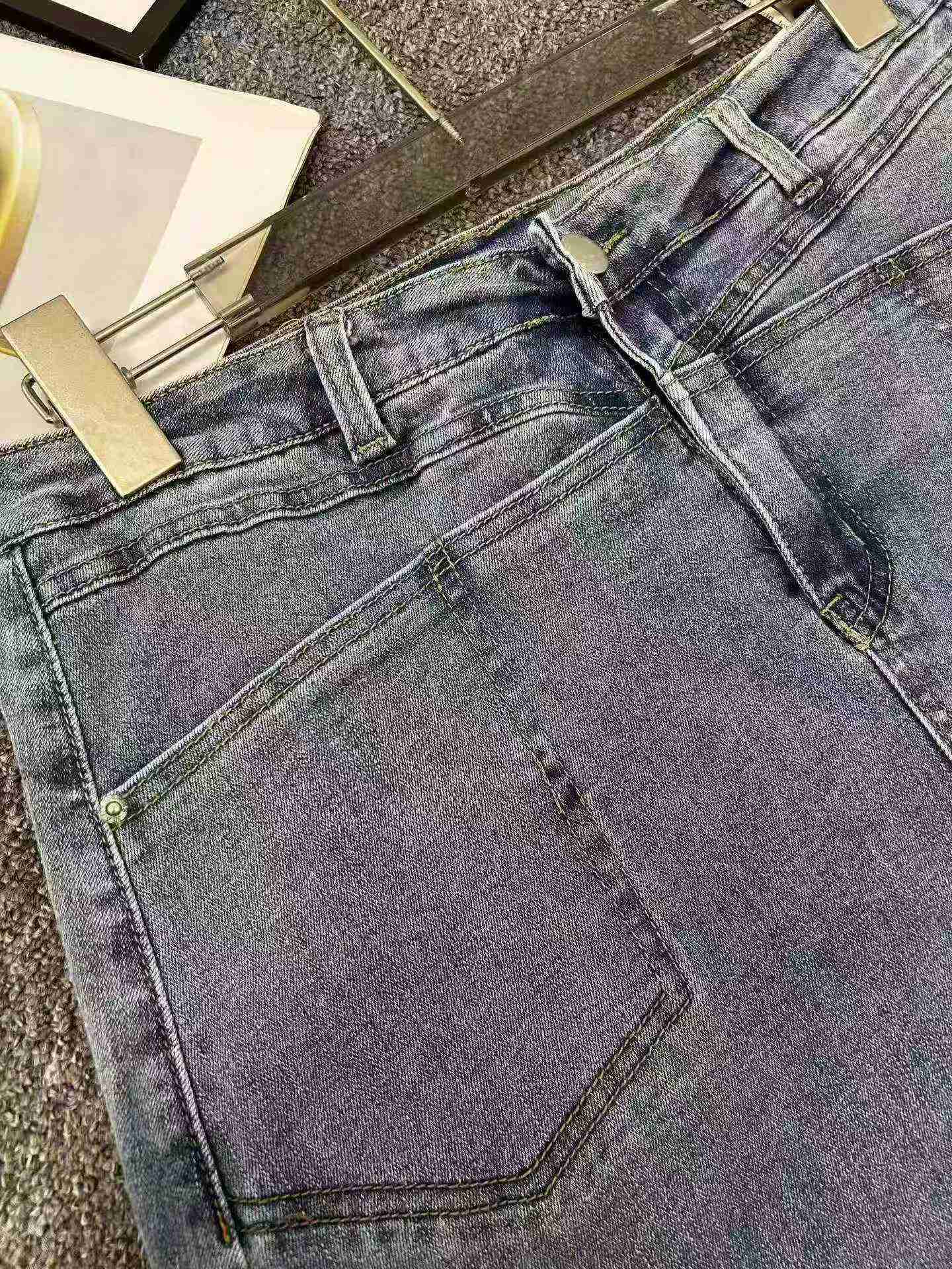 325 pièces de jupes en jean coupe A rétro slim à taille haute à haute élasticité - Image 7