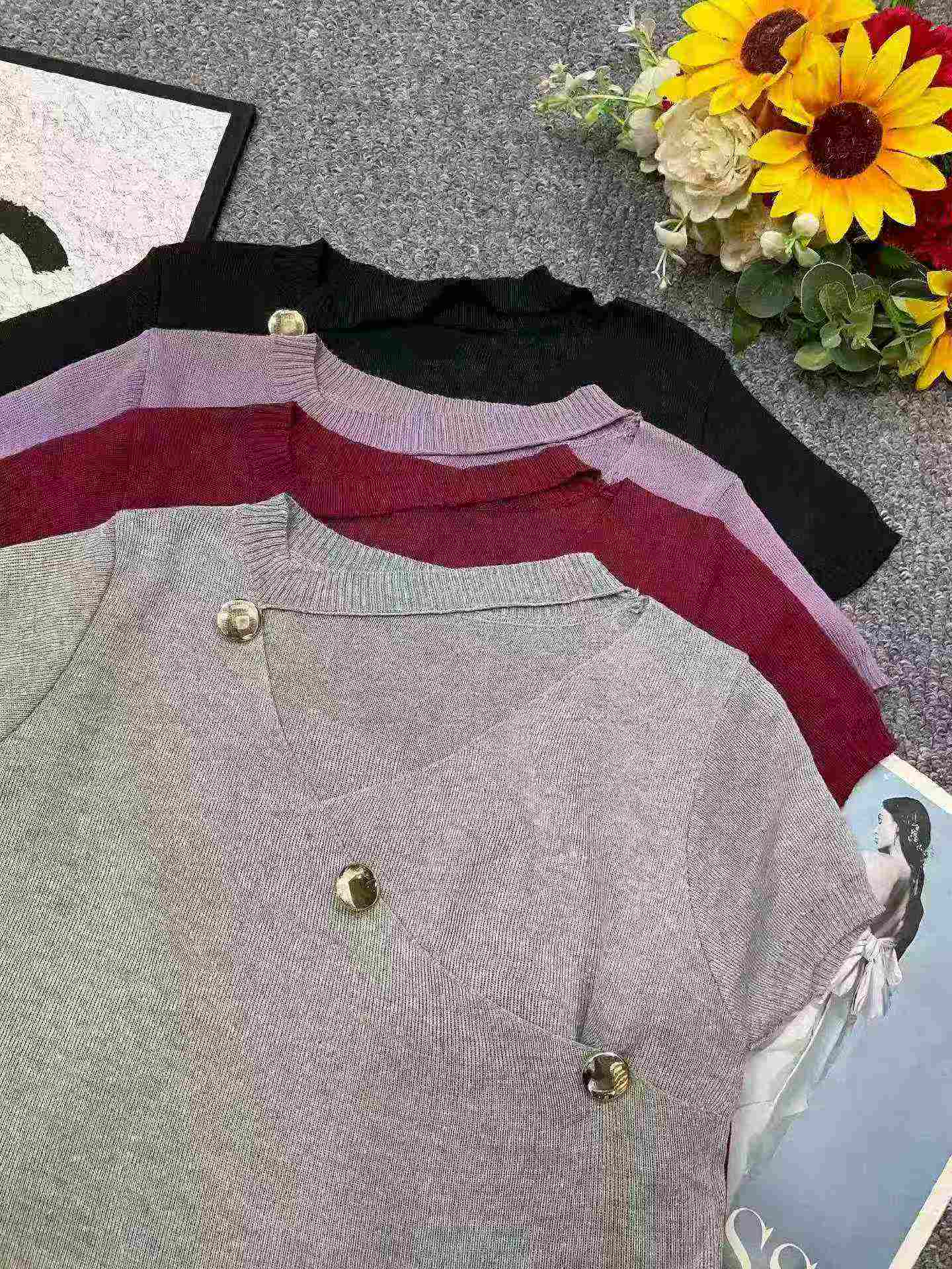 Atasan Rajut Lengan Pendek Gaya Tweed Vintaj Baharu Musim Panas, 650 Keping Stok Borong - Image 8