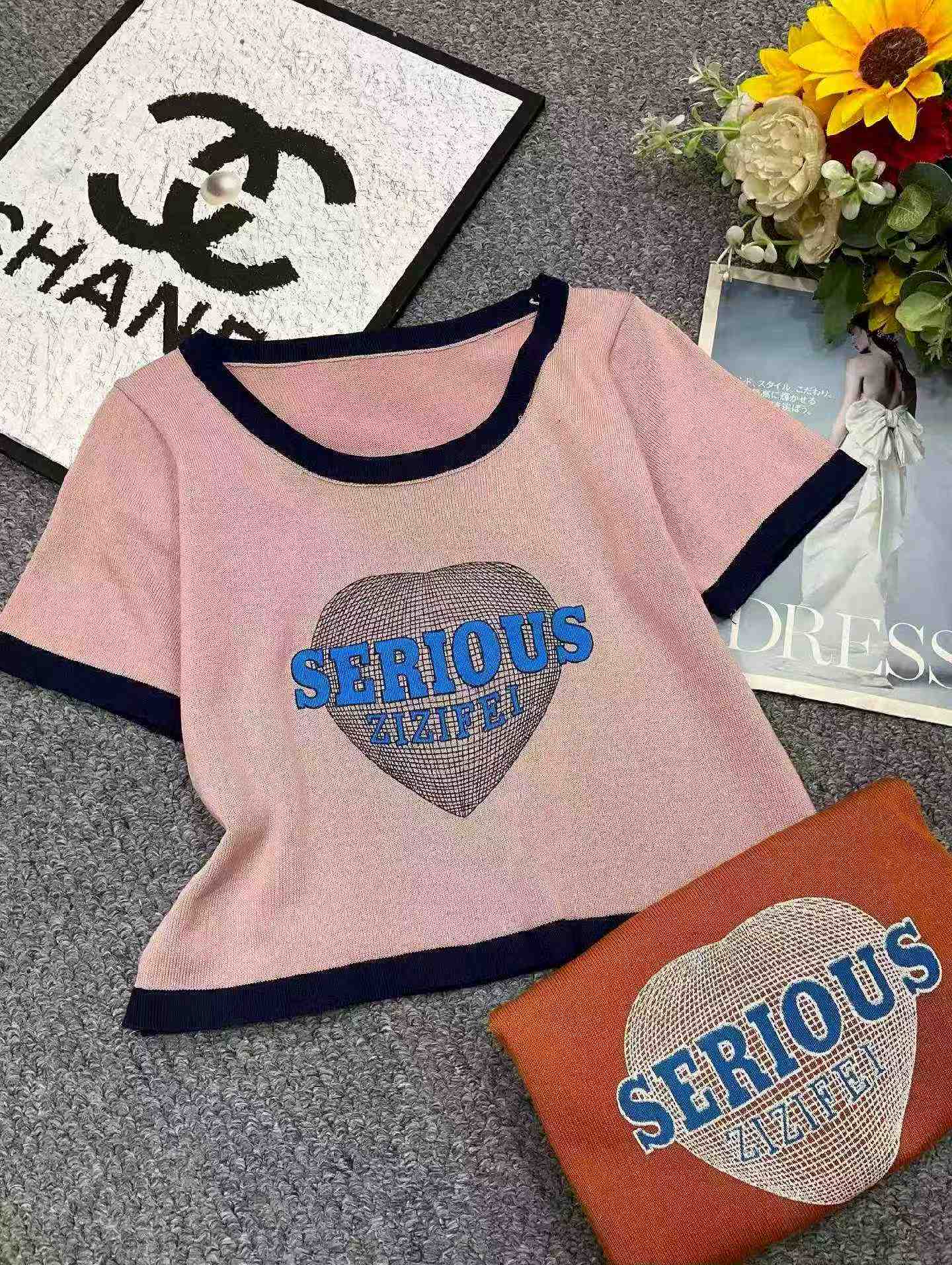 Nowa letnia dzianinowa koszulka T-shirt z krótkimi rękawami w stylu hongkońskim z nadrukiem kolorowych bloków, 382 sztuk, opakowanie jednostkowe - Image 2