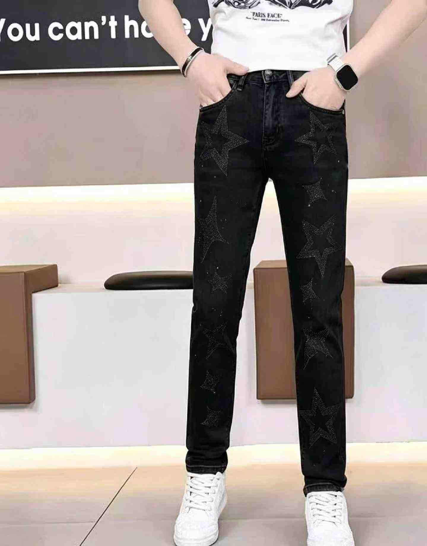 Koleksi Baru Musim Semi-Panas, Celana Jeans Pria Desainer Berhias Rhinestone Elastis Tinggi, Ukuran 28-34, Sekitar 300 Potong - Image 7