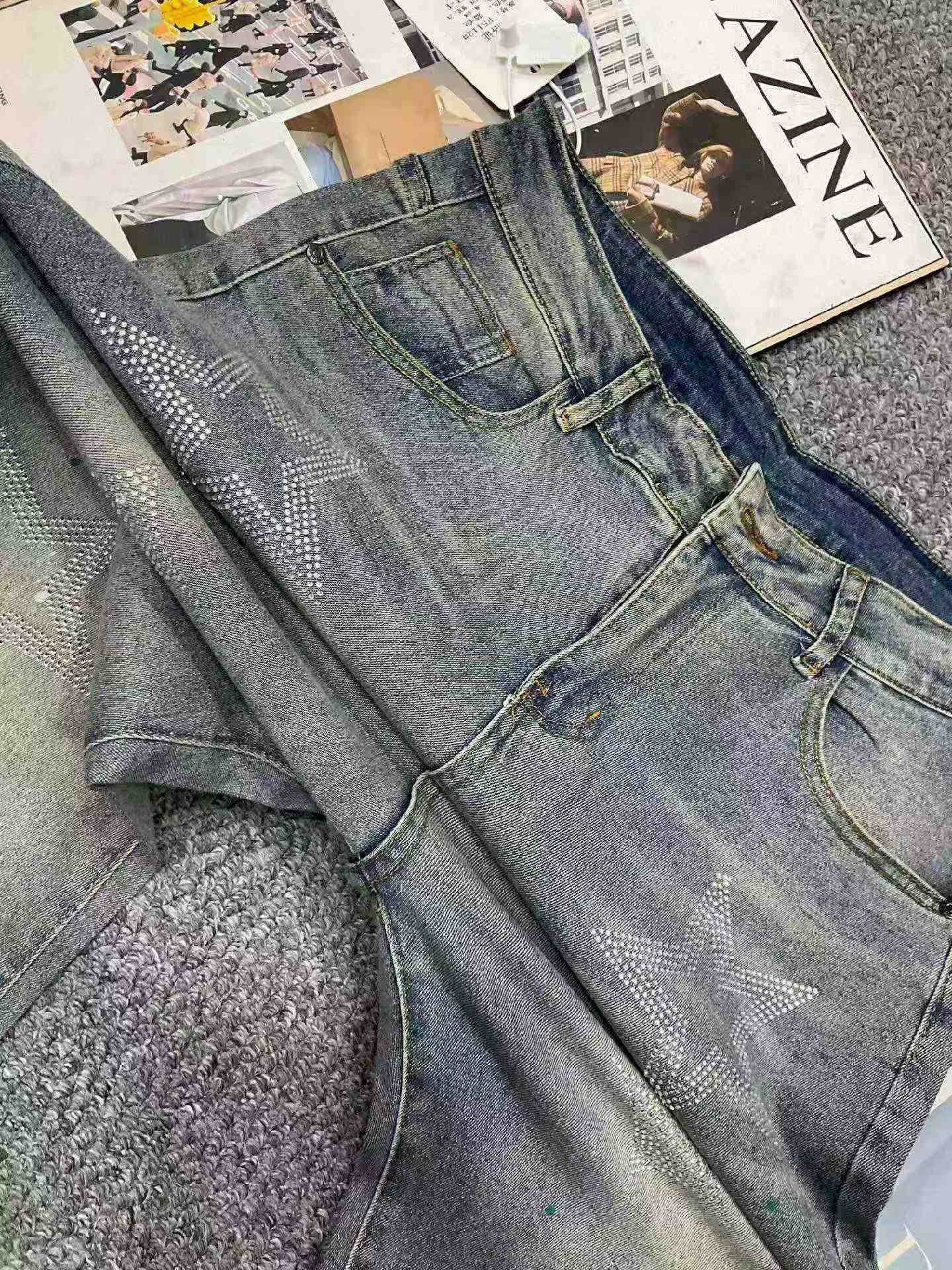 Koleksi Baru Musim Semi-Panas, Celana Jeans Pria Desainer Berhias Rhinestone Elastis Tinggi, Ukuran 28-34, Sekitar 300 Potong - Image 8