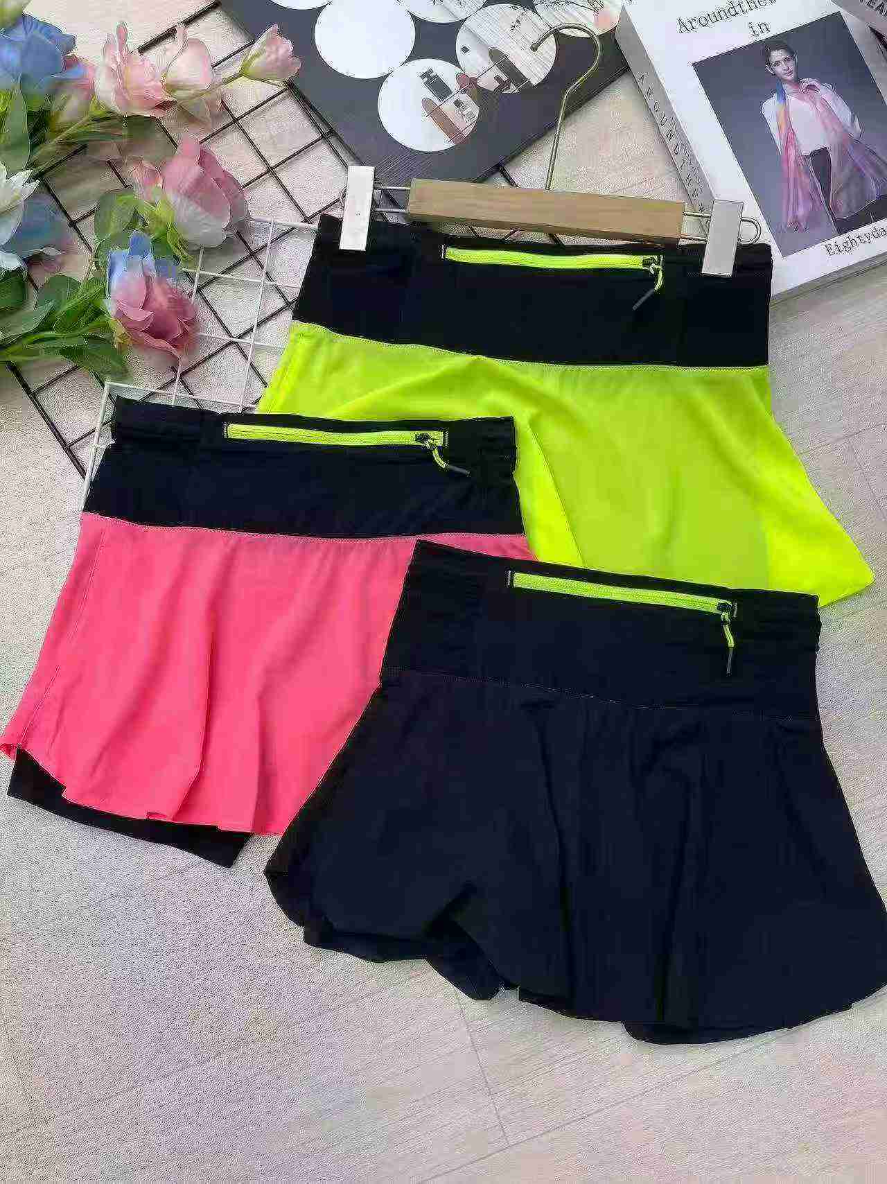 1354 Pcs Sports Mini Skirts With Safety Pants & Pockets, XS-S-M, Individual Packaging - Image 6