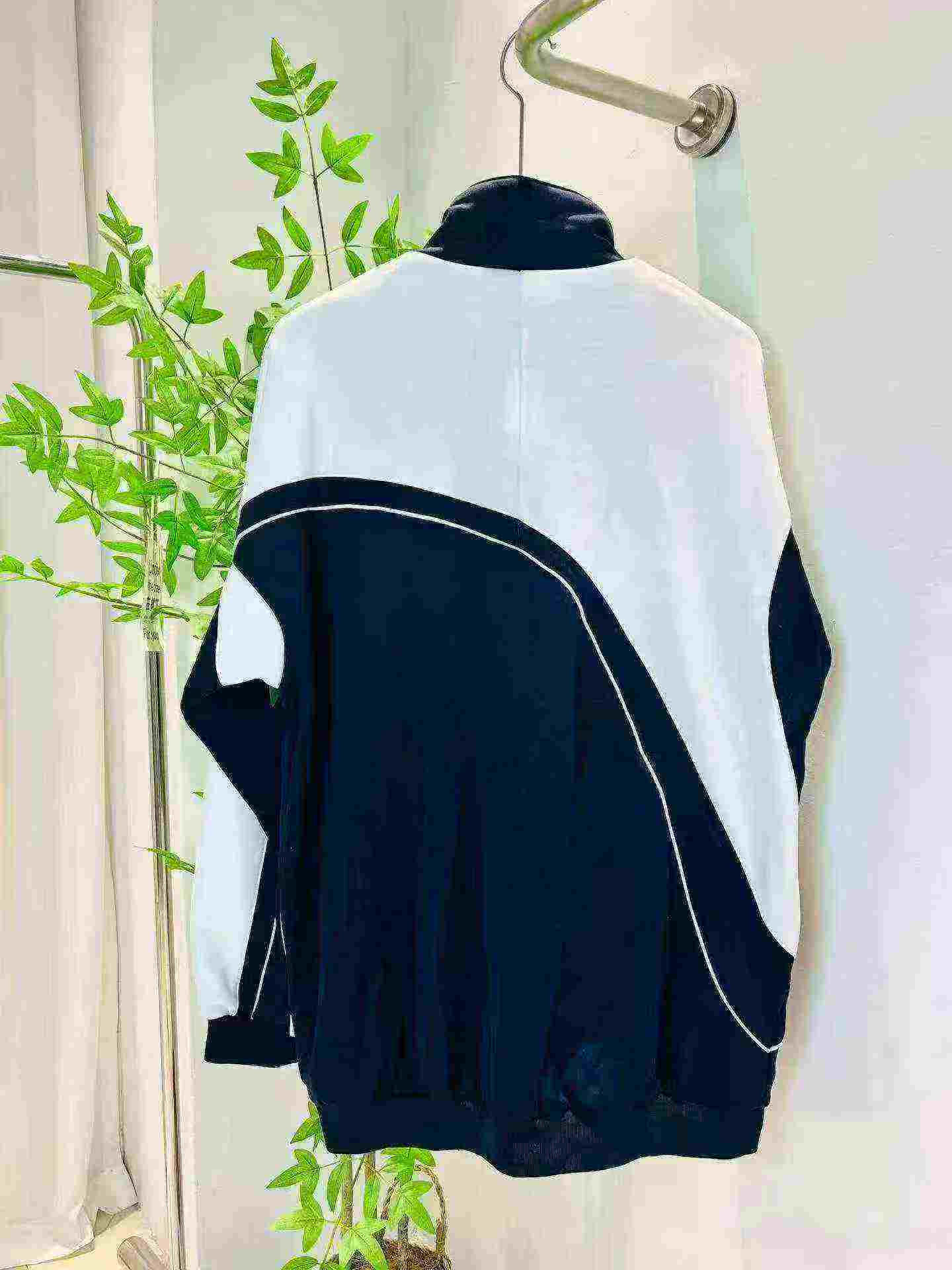 Cerca de 1000 Conjuntos de Uniformes Escolares Yalante de Inverno de Tamanho Grande para Adolescentes - Image 7