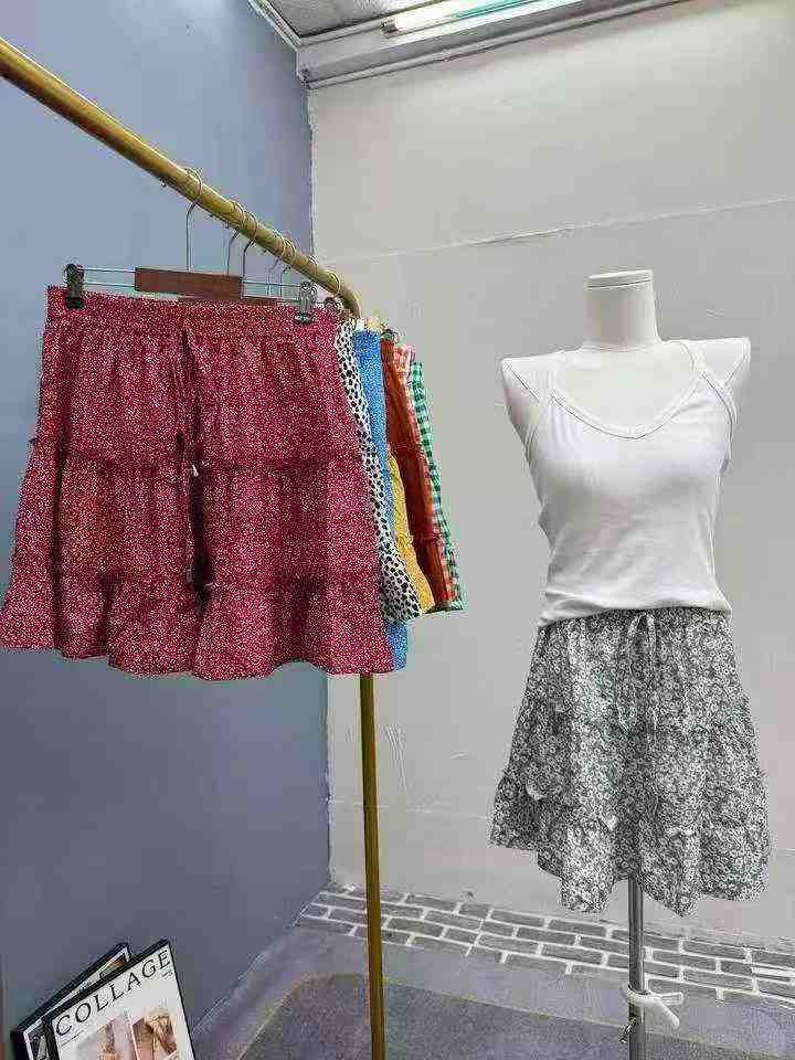 Women's Vintage High Waist Plaid Pleated Mini Skirt 1173 Pieces - Image 4