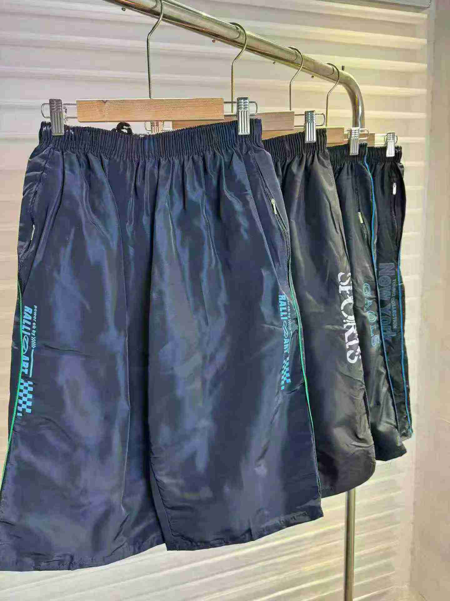 Vipande 10500 vya Suruali Fupi Zilizokatwa Zenye Ubaridi wa Barafu na Sifa ya Kukauka Haraka - Image 7