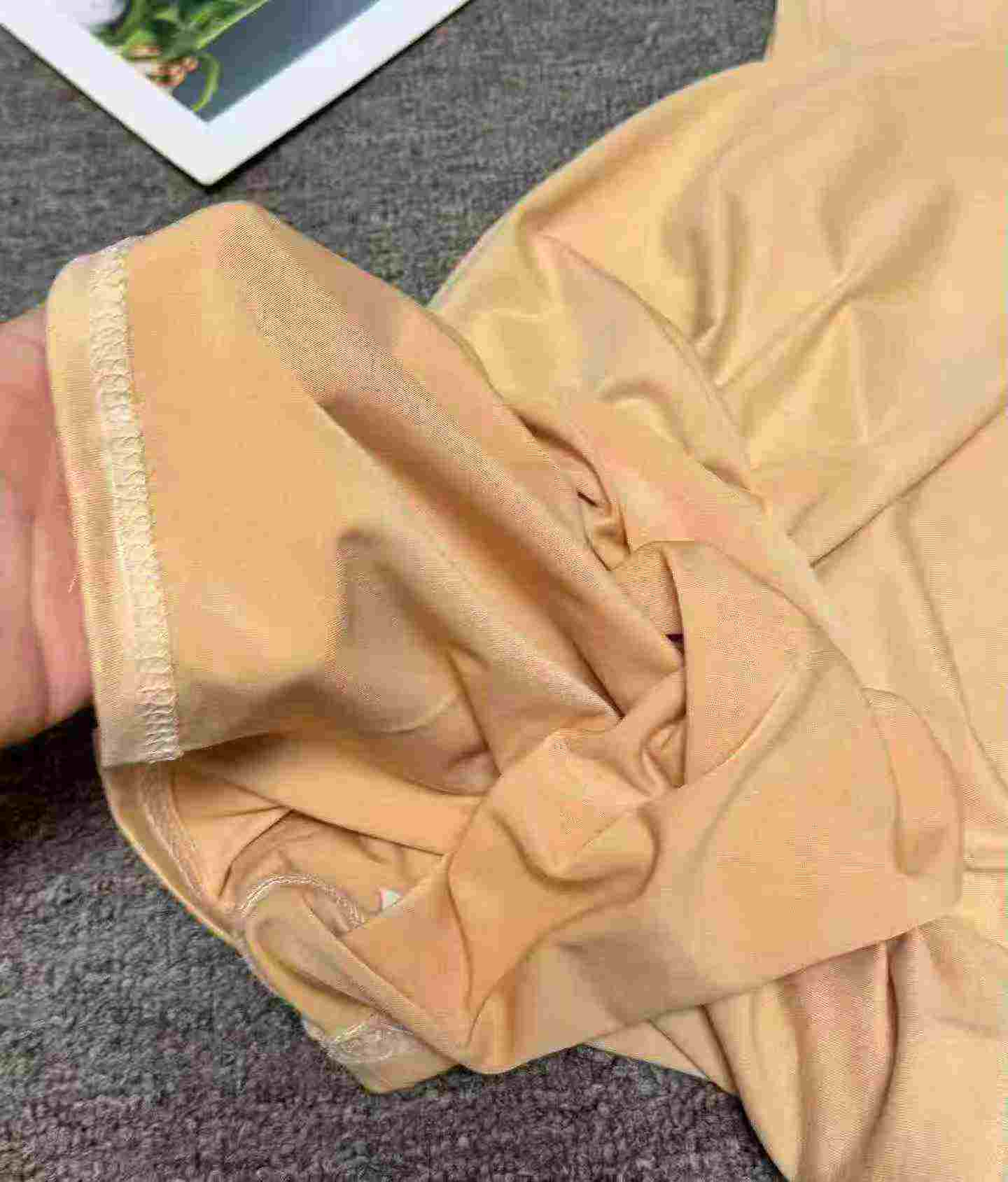 Trendy Casual Short Sleeve T-shirts 500 Pieces - Image 8