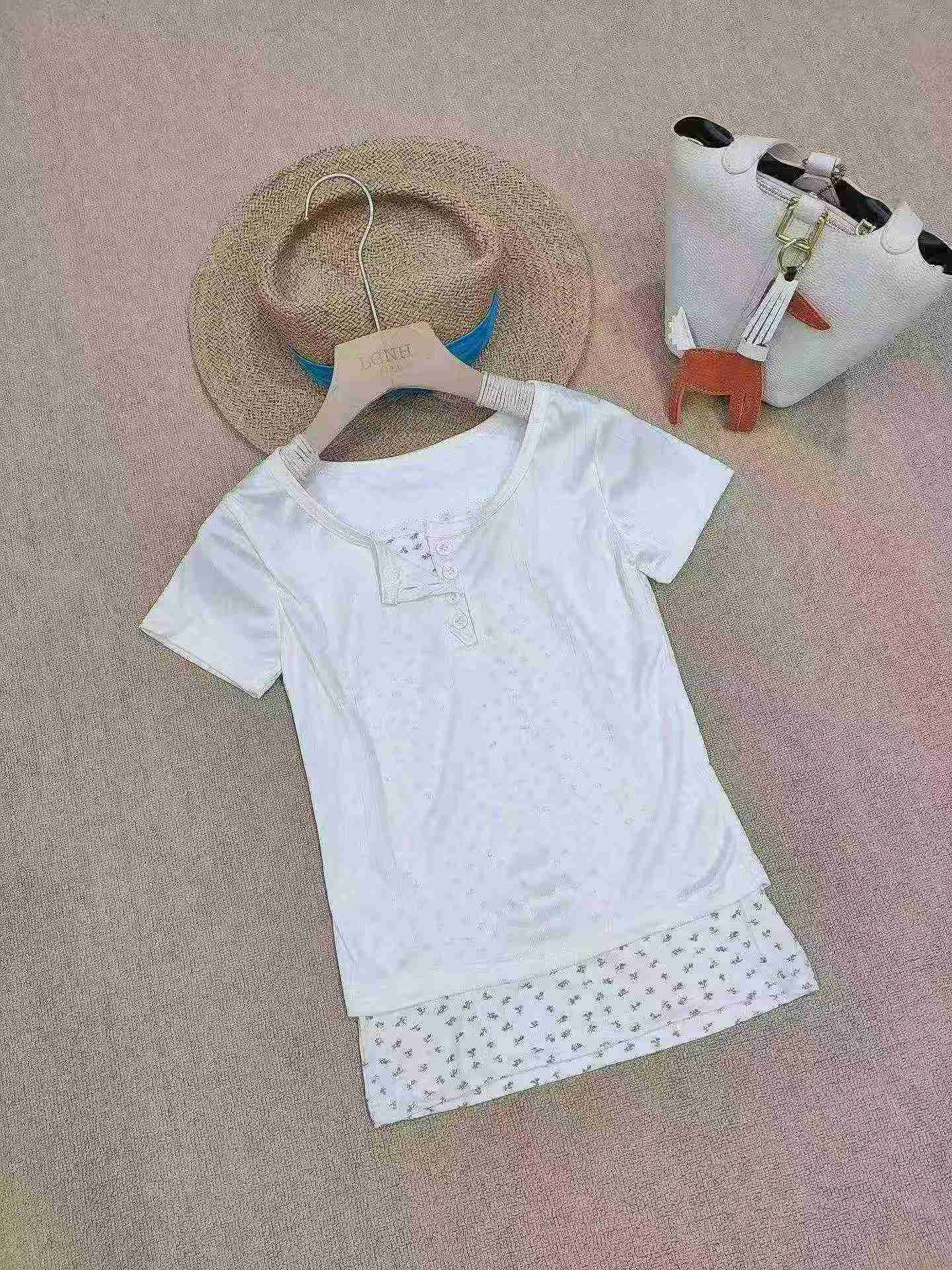 820 Pcs Lace Trim Two-in-One Patchwork Floral Sexy T-Shirt - Image 5