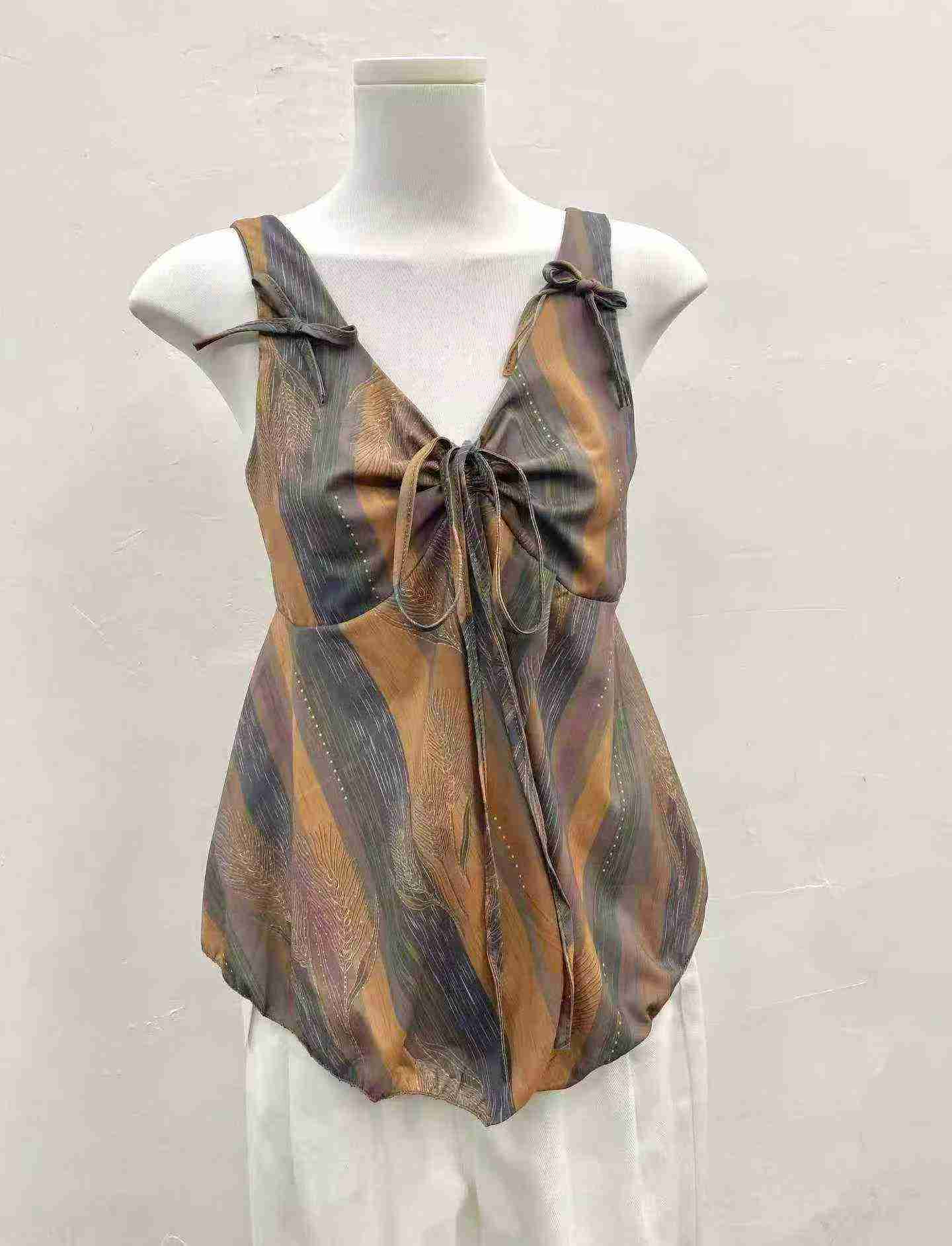 Design Sense Holiday Style Cami Vest 755 Pcs - Image 4