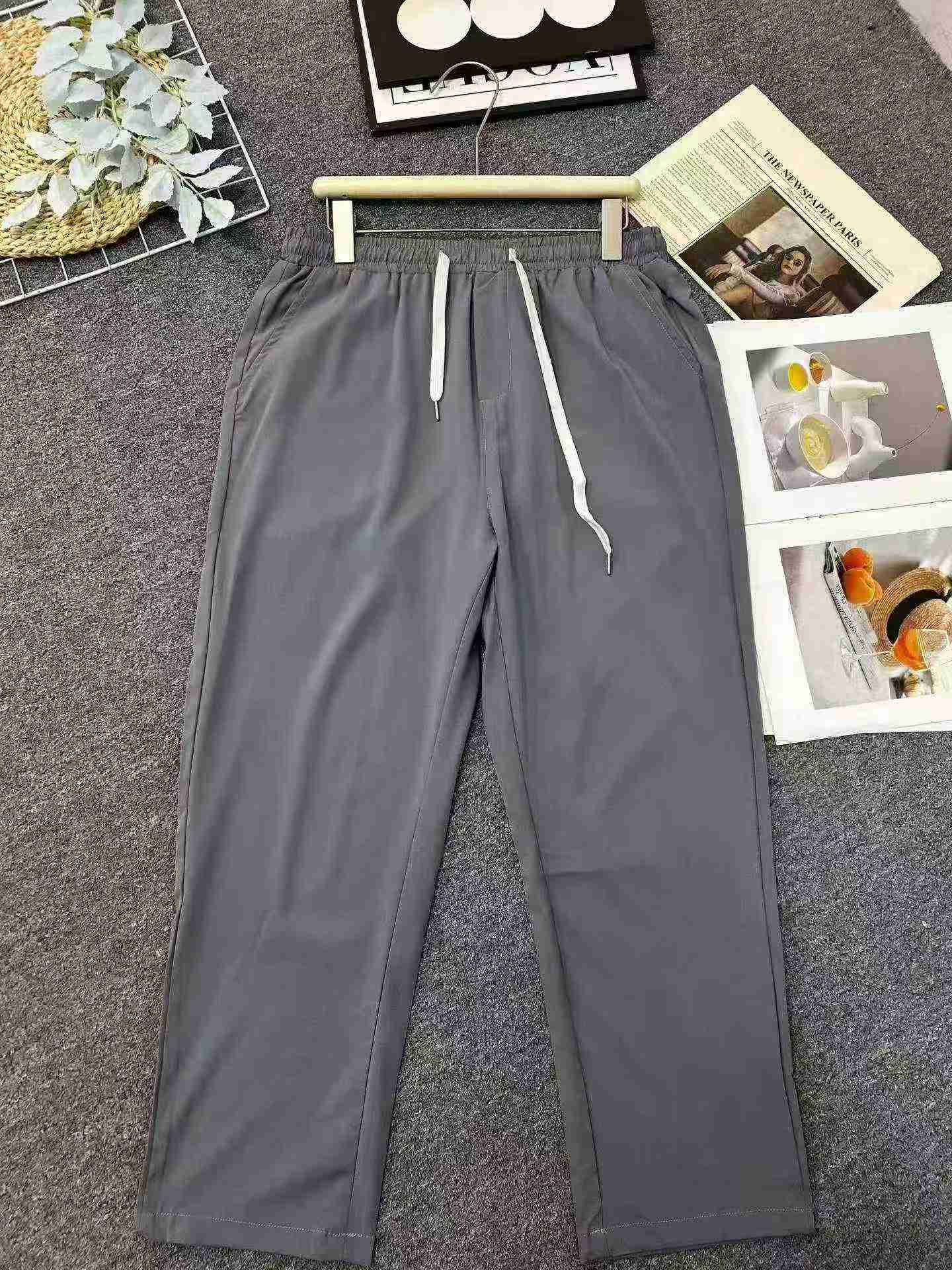 Erkek Yaz İnce Buz İpek Büzgülü Düz Kesim Günlük Pantolon, Toplam 2634 Adet, Beden S-4XL, 2 Model 3 Renk - Image 7