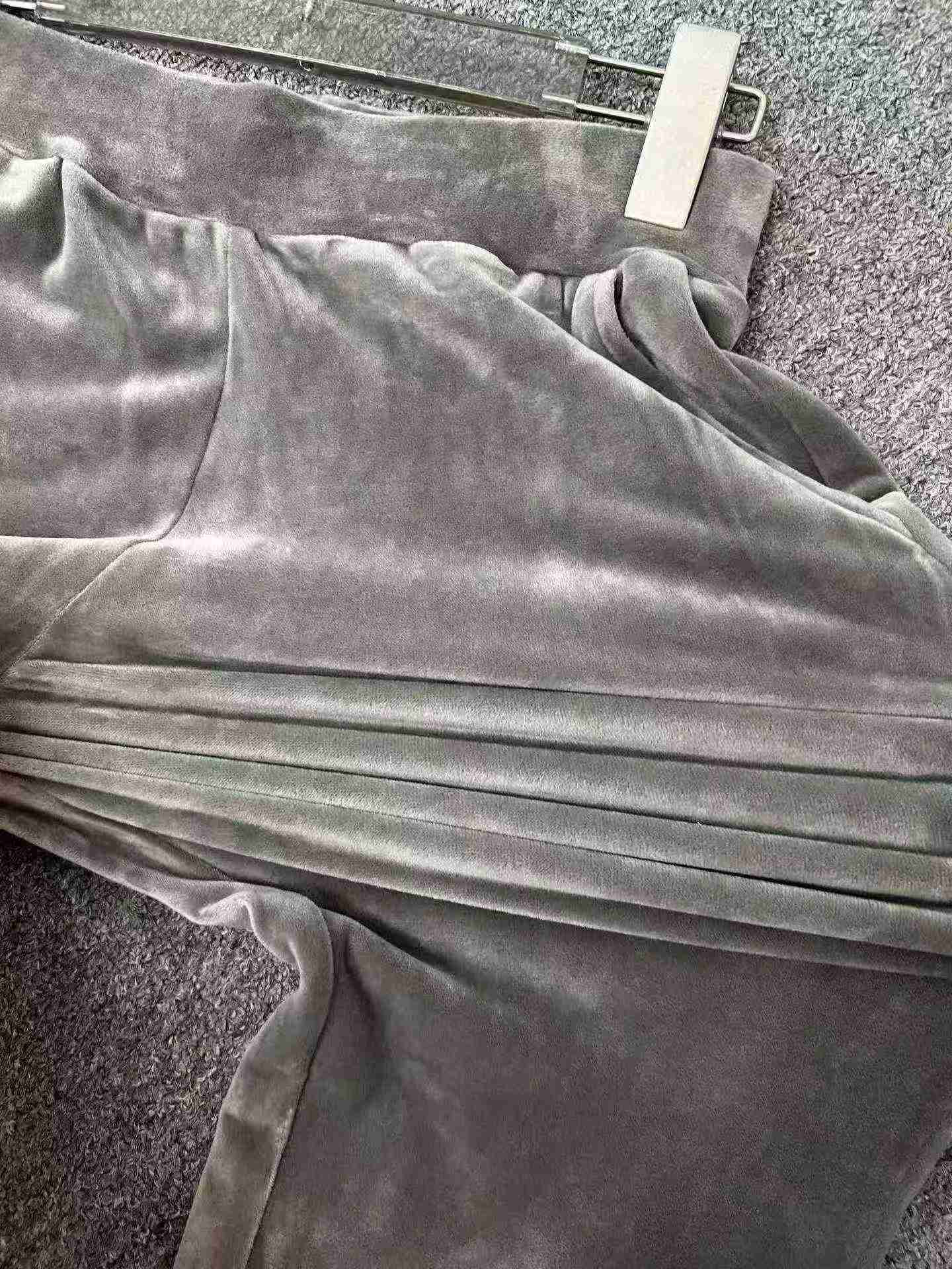 2064 Pcs Women's Fleece Lined Velvet Flared Plus Size Casual Long Pants - Image 9