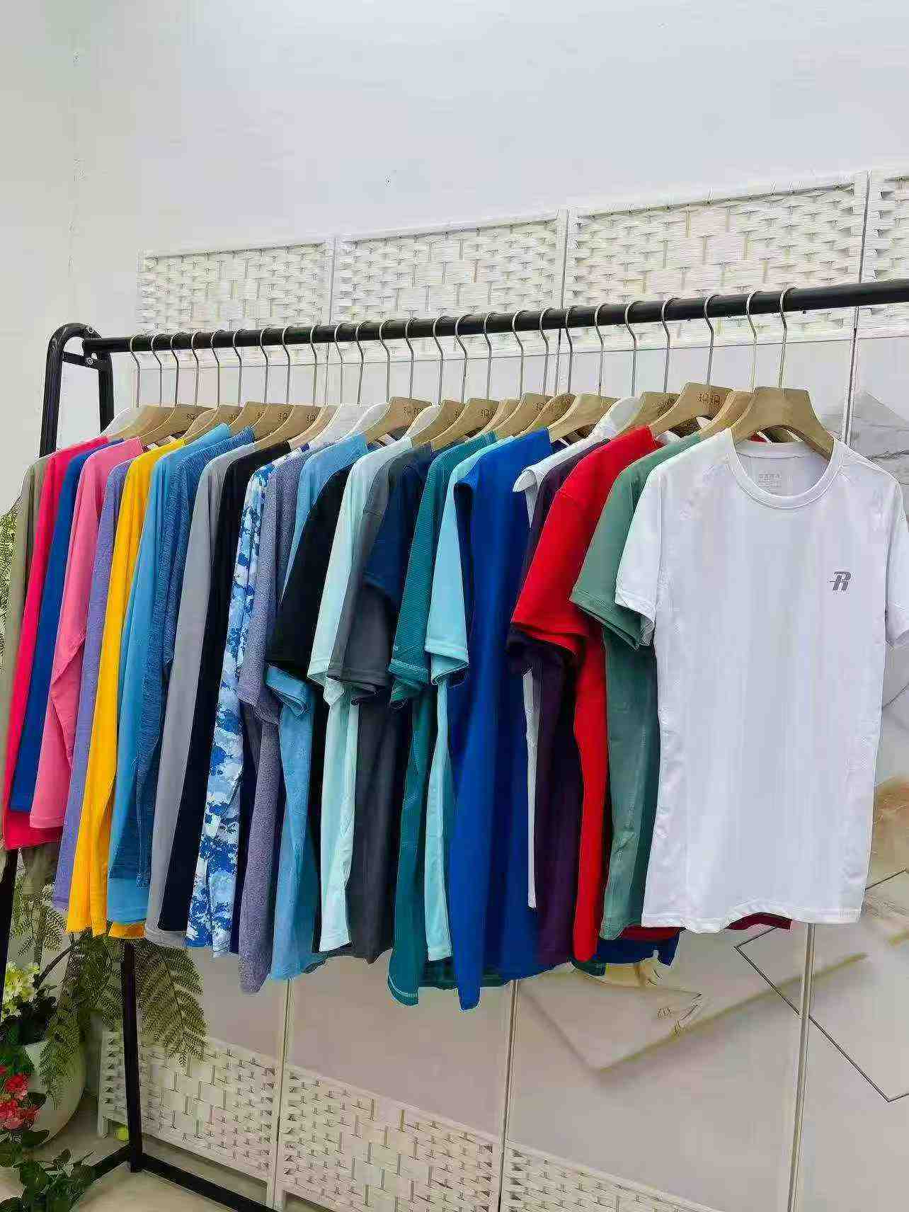 Clearance 3300 Pcs Breathable Quick Dry Sports Yoga Long & Short Sleeve Tops - Image 6