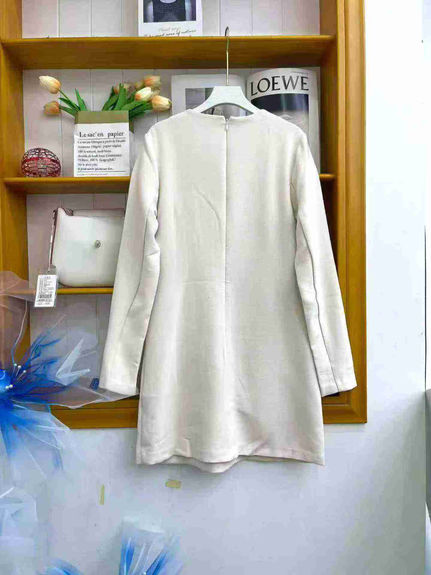 Vestido elegante de corte entallado de estilo francés de moda, tallas S a L, aproximadamente 300 unidades, embalaje individual - Image 6