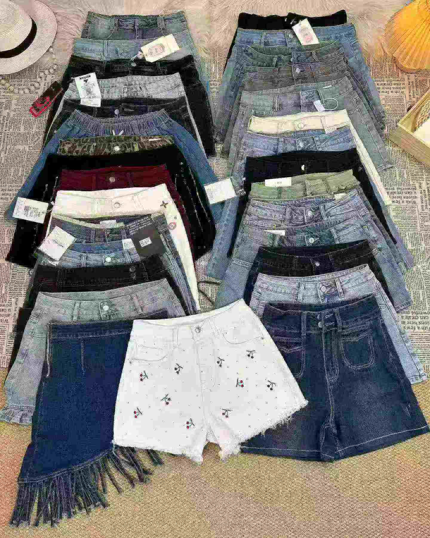 Wholesale Women's Mixed Denim Shorts & Skirts, Total 4125 Pcs - Image 4