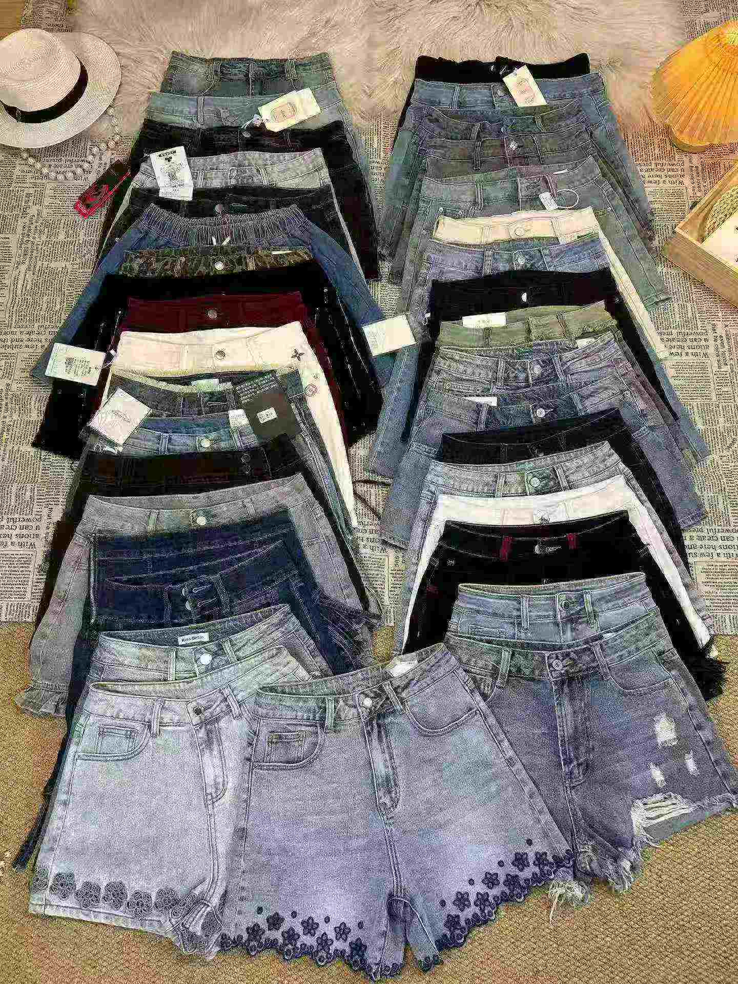 Wholesale Women's Mixed Denim Shorts & Skirts, Total 4125 Pcs - Image 7
