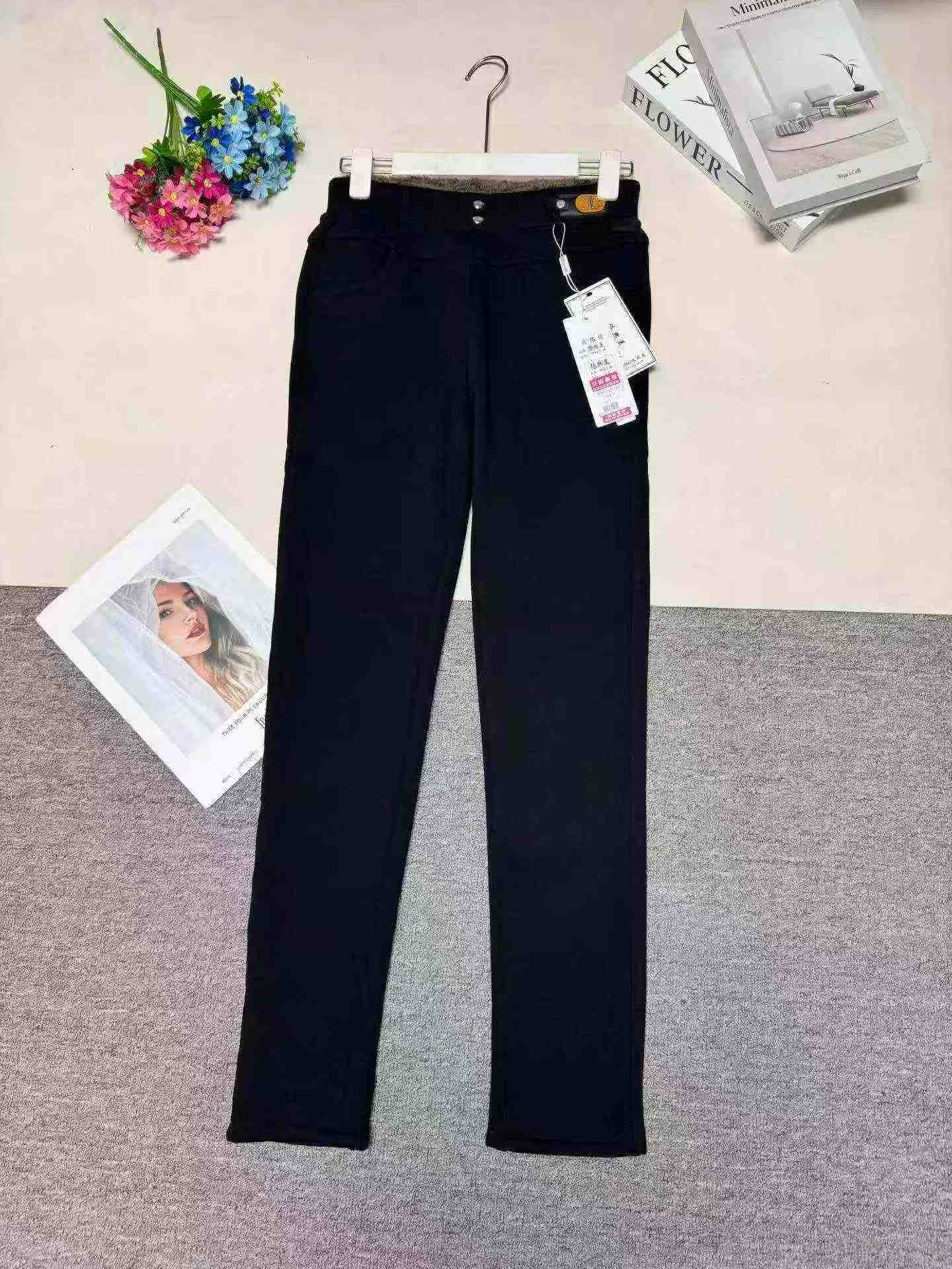 560 Keping Seluar Pensel Kasual Berlapik Fleece Wanita Saiz S-XXL - Image 4
